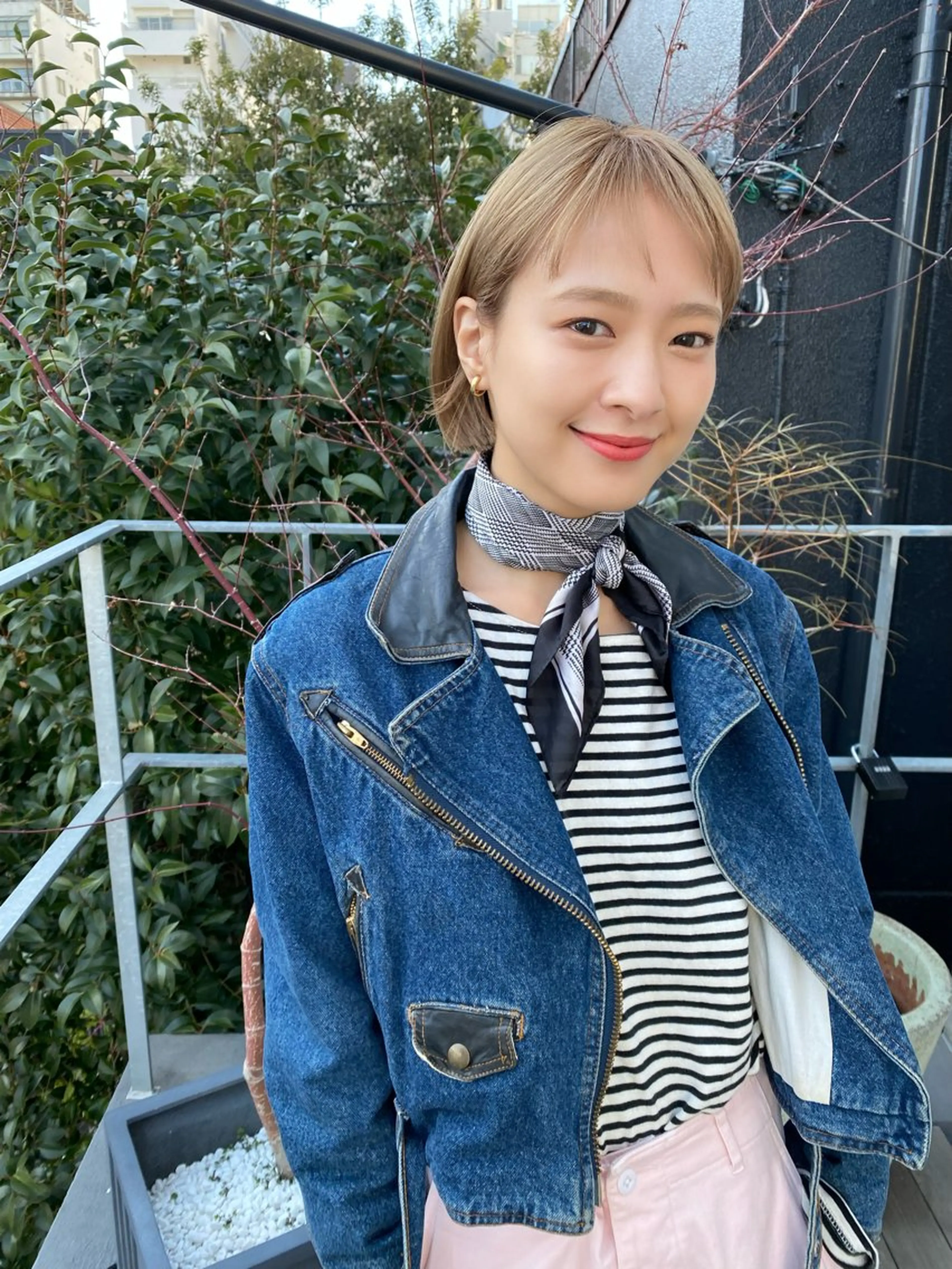 ショート カラー ボブ カット ヘアカラー トリートメント 似合わせカット レイヤーボブウルフのヘアスタイル