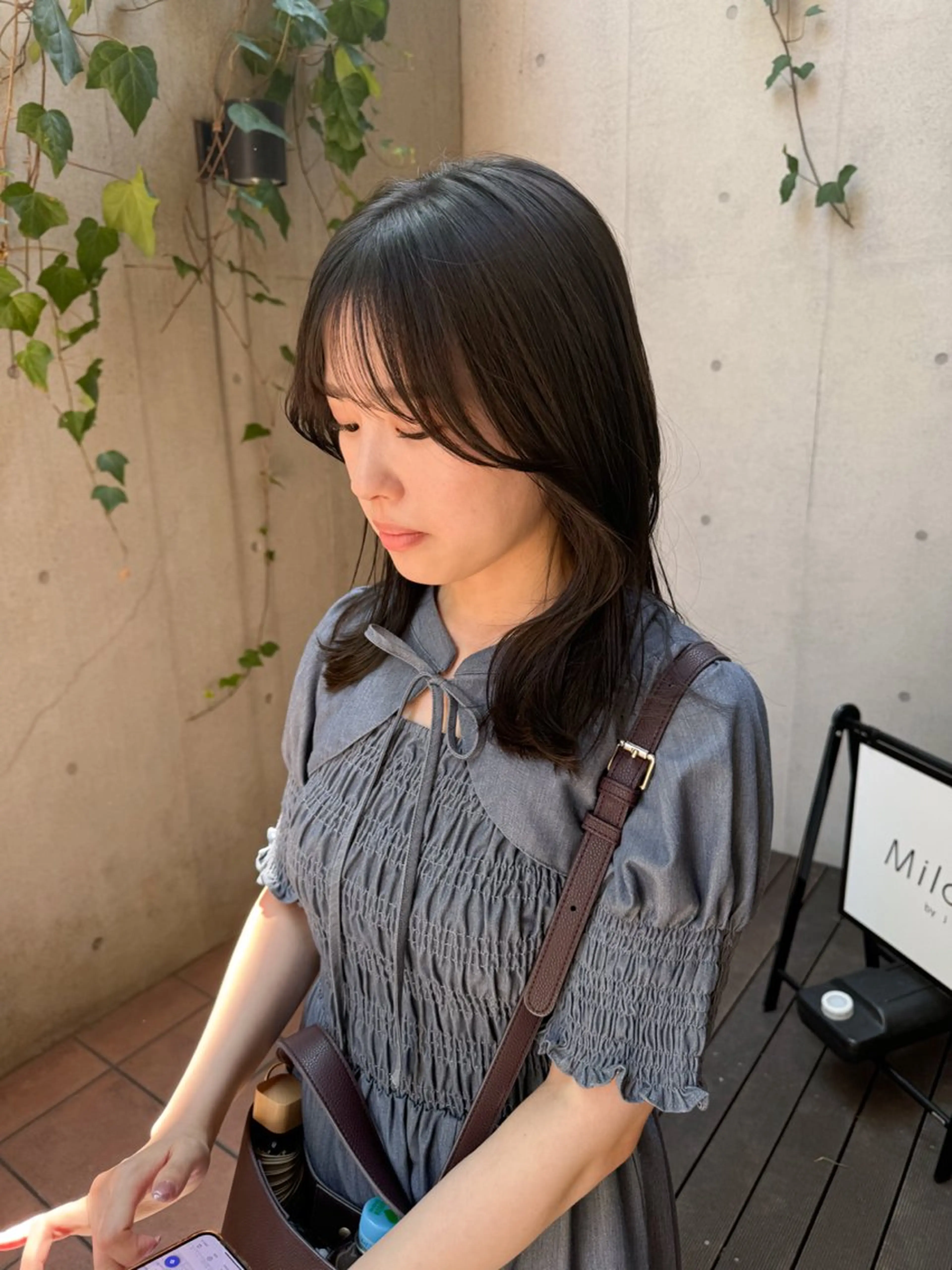 ショート カラー 透明感カラー オリーブカラー カット ヘアカラー 大橋 芽衣のヘアスタイル