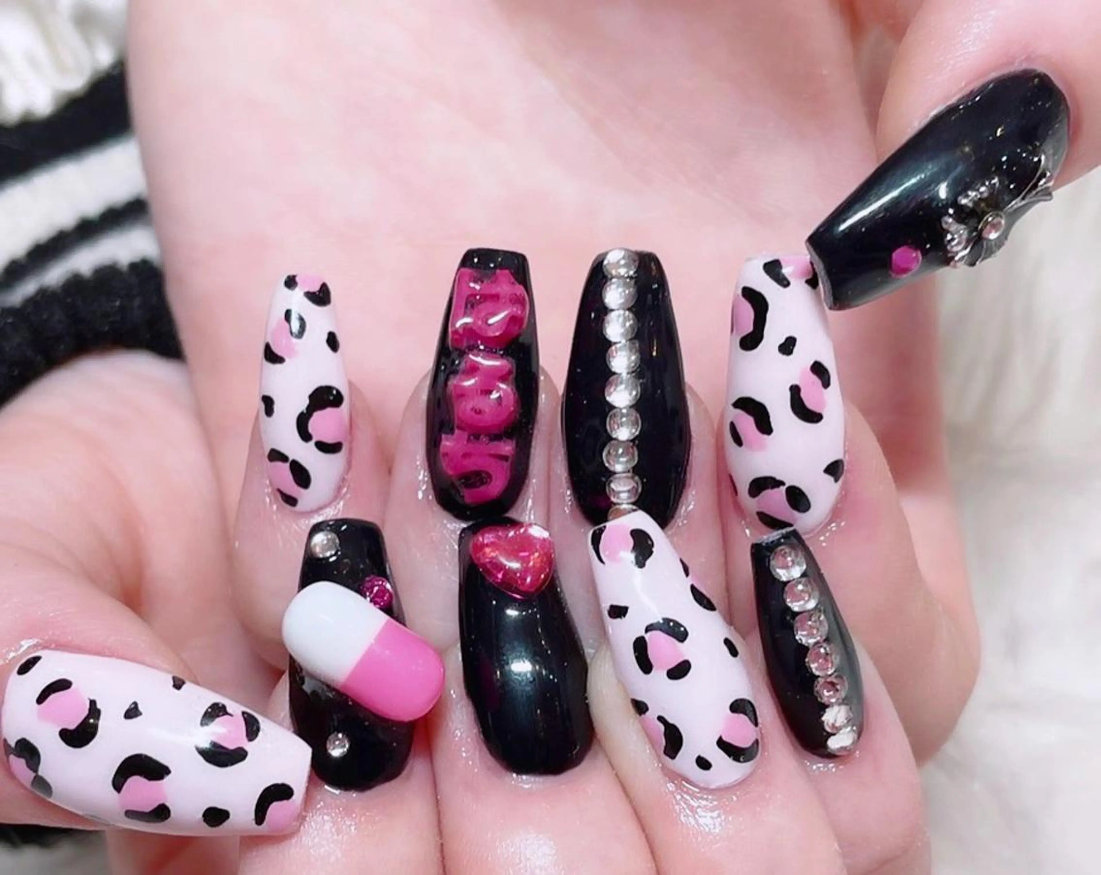 ネイル 成人式 スカルプネイル NAILSGOGO shibuyaのネイルデザイン