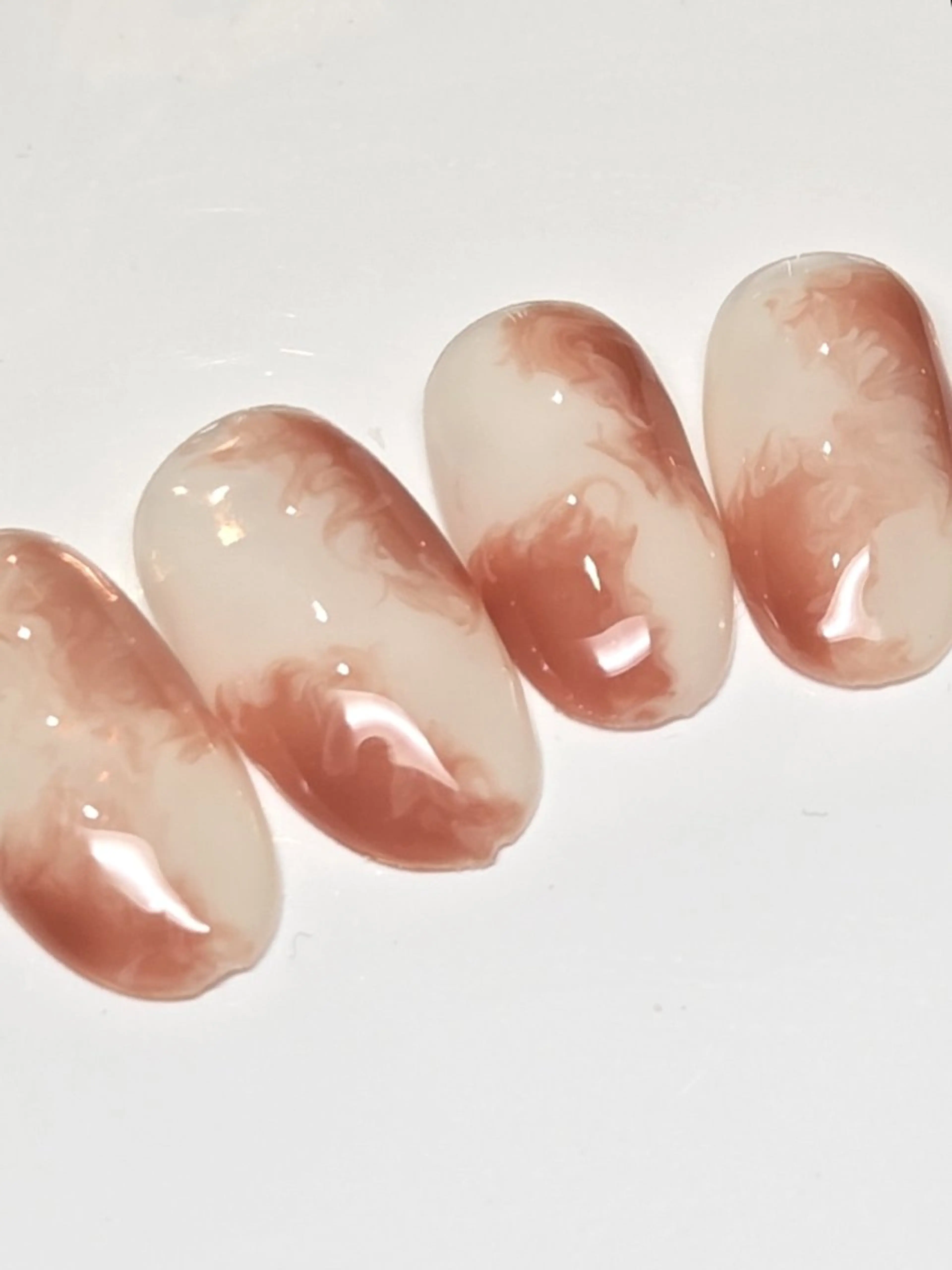 カフェネイル(オフ無し)の写真