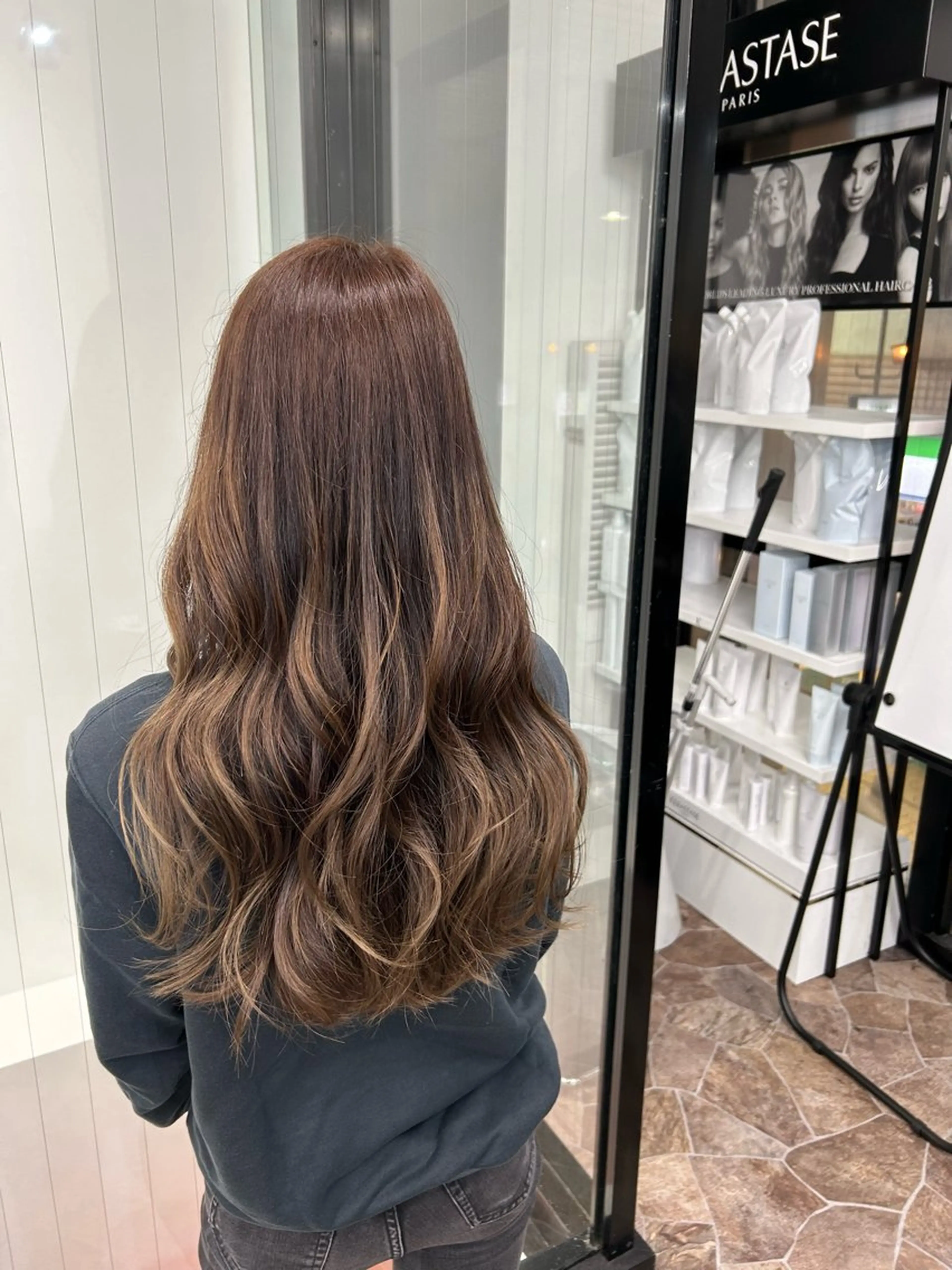 ロング カラー ベージュカラー ハイライトカラー ハイライト COEUR🧡 山下　優花のヘアスタイル
