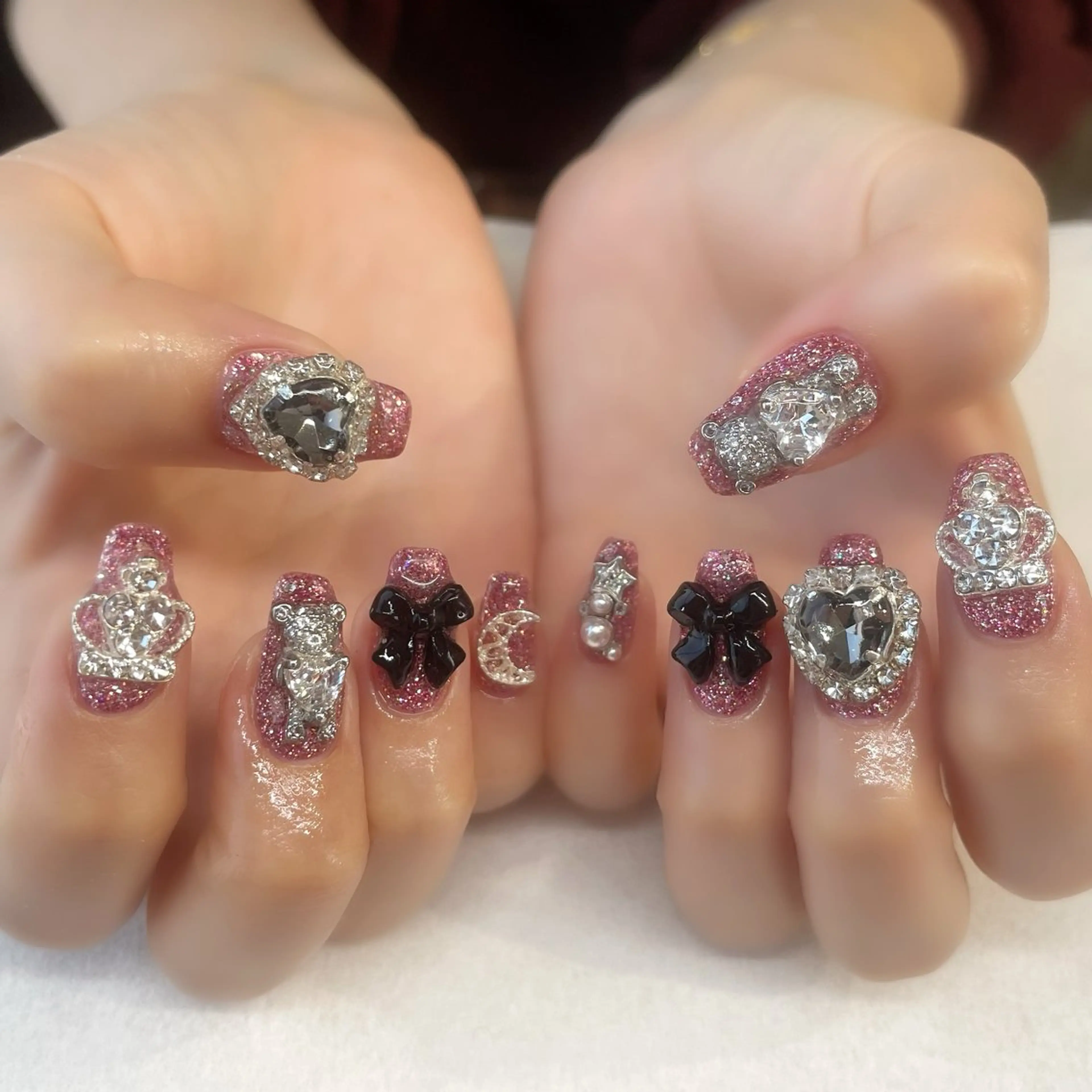 ネイル ハンドネイル 💎🐰 saki. m 🐰💎のネイルデザイン