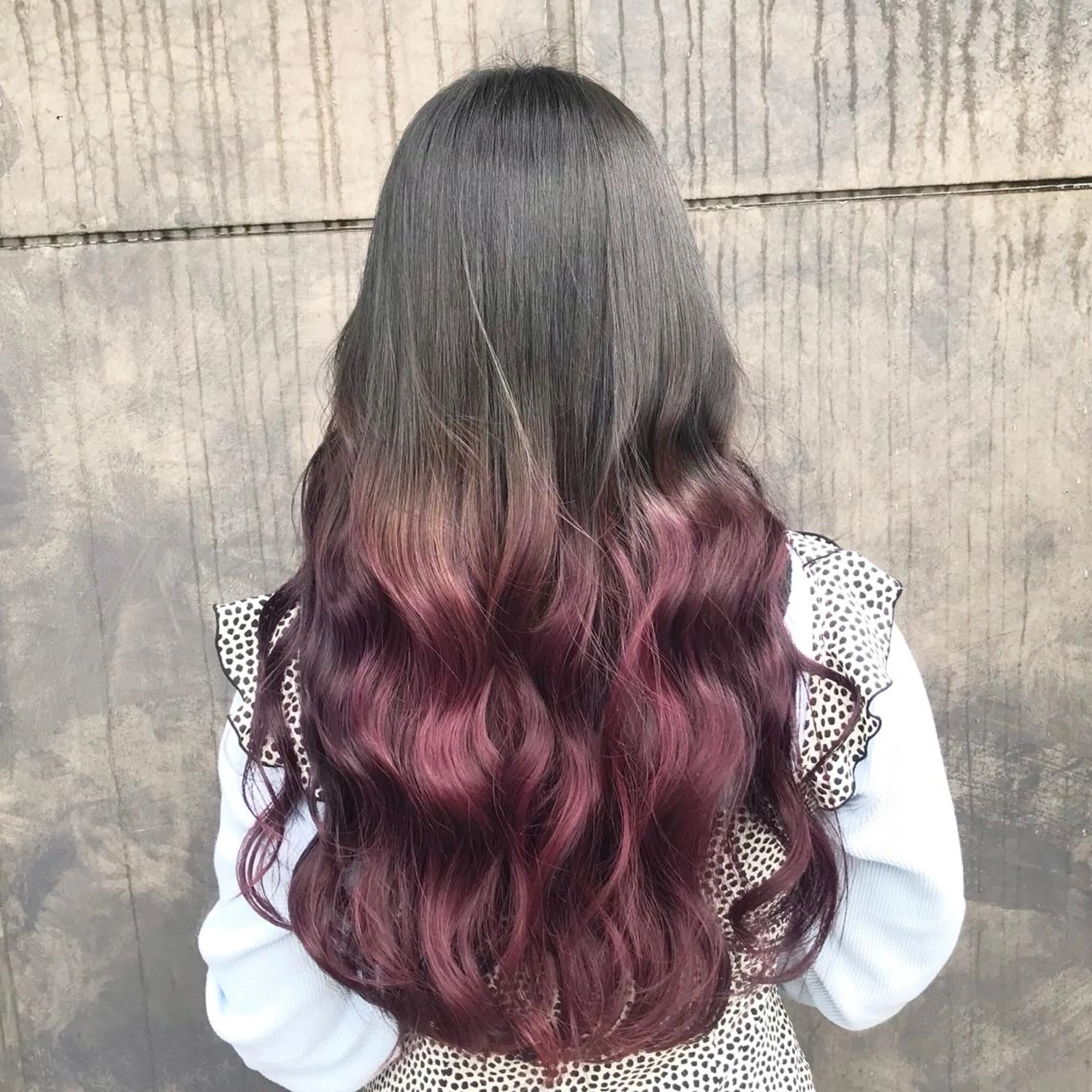 ロング カラー ブリーチ グラデーションカラー ピンクカラー ヨシンモリ ムルギョル巻き サロウィン所属・K-POP好き美容師 🇰🇷Kai.Yのヘアスタイル