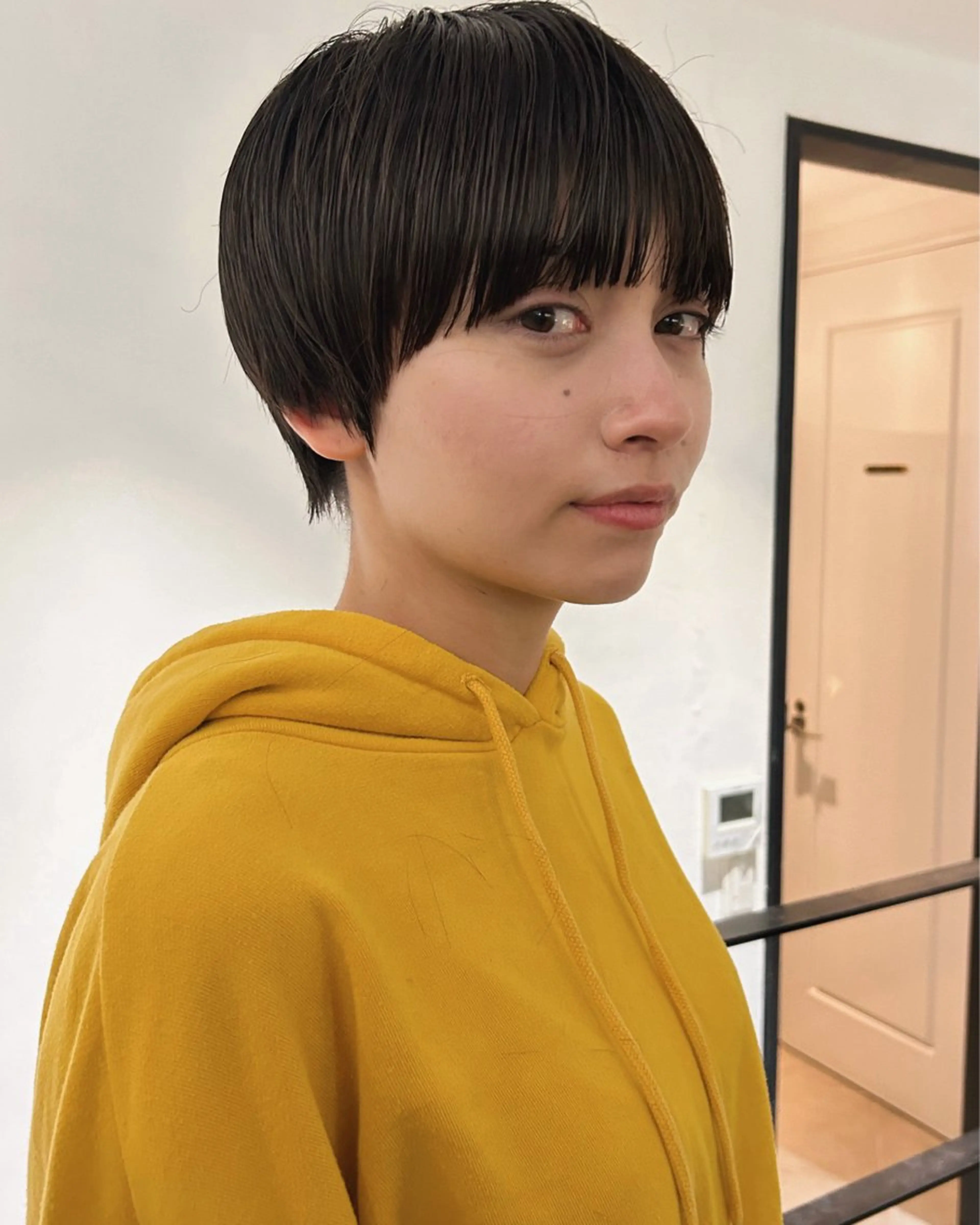 ショート カラー ショートヘア カット ヘアカラー トリートメント Loom.所属・村上雅人 ナチュラルモードのヘアスタイル