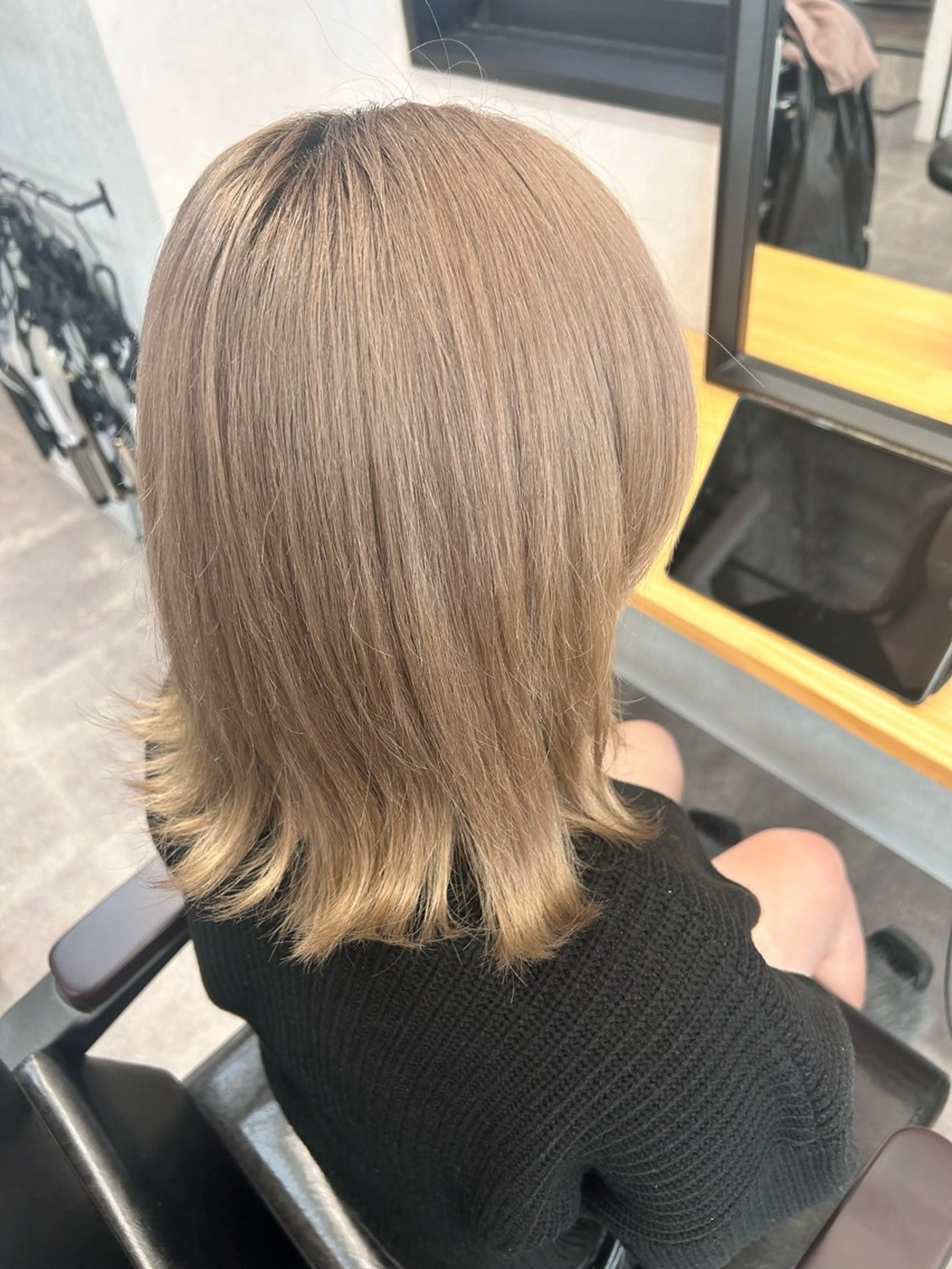 ミディアム ヘアカラー トリートメント エクステ/心斎橋/ ハイトーン/ミサキのヘアスタイル