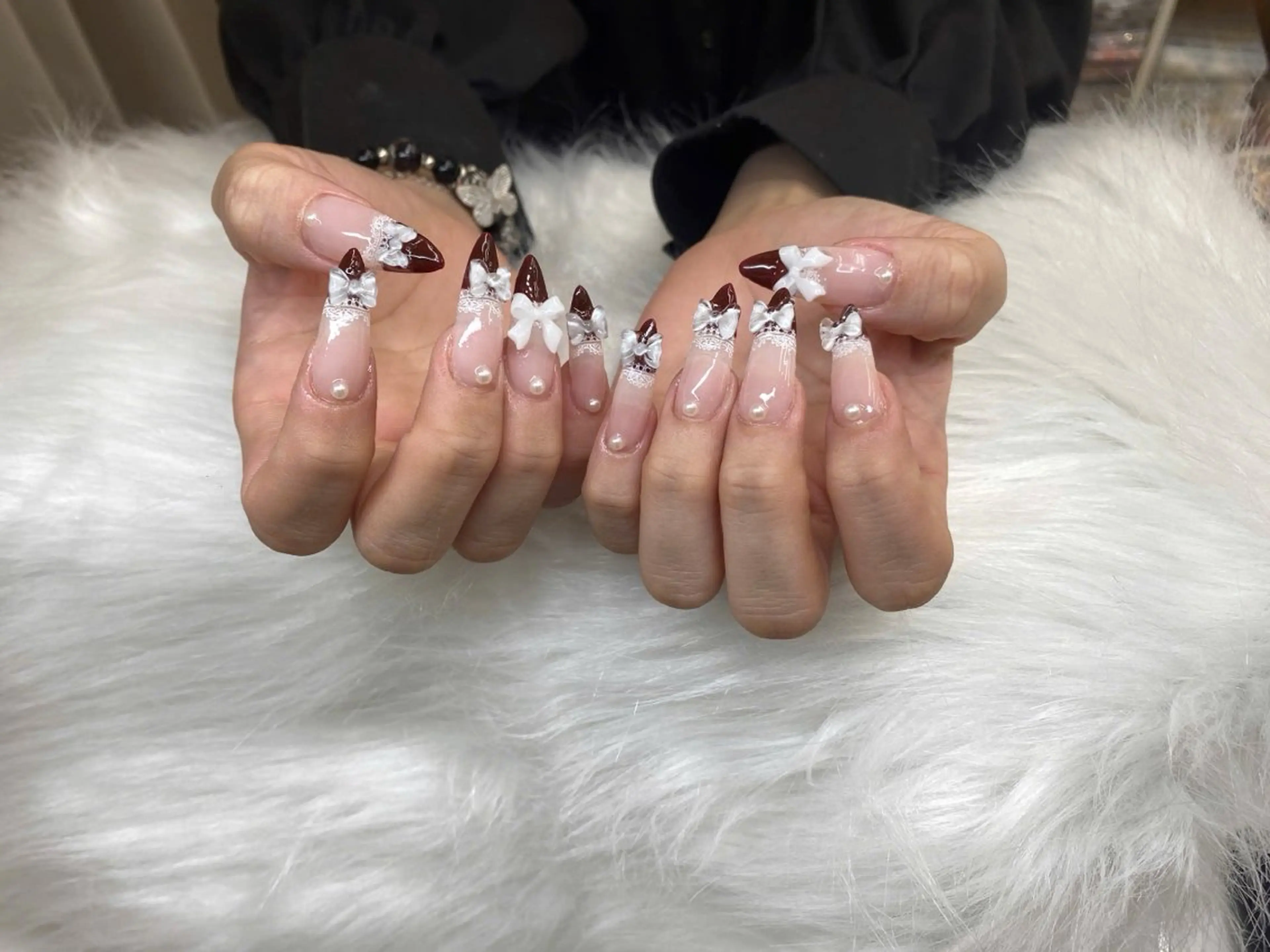 ネイル 長さ出し フレンチネイル ジェルネイル ガラスフレンチ 韓国ネイル ハンドネイル Minette nail所属・Minette nailHuongのネイルデザイン