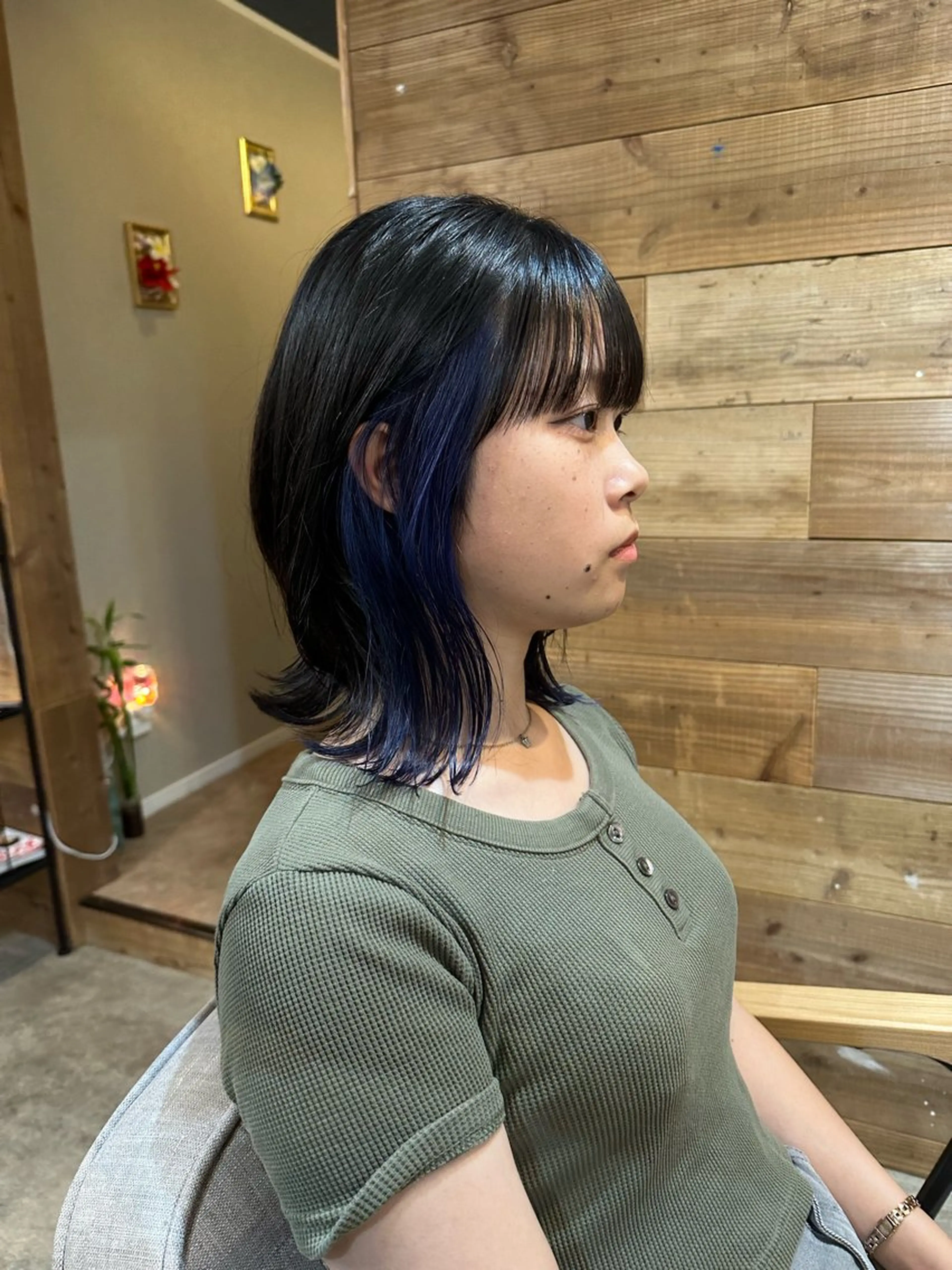 ミディアム くびれヘア ヘアカラー トリートメント 吉川 昌志のヘアスタイル