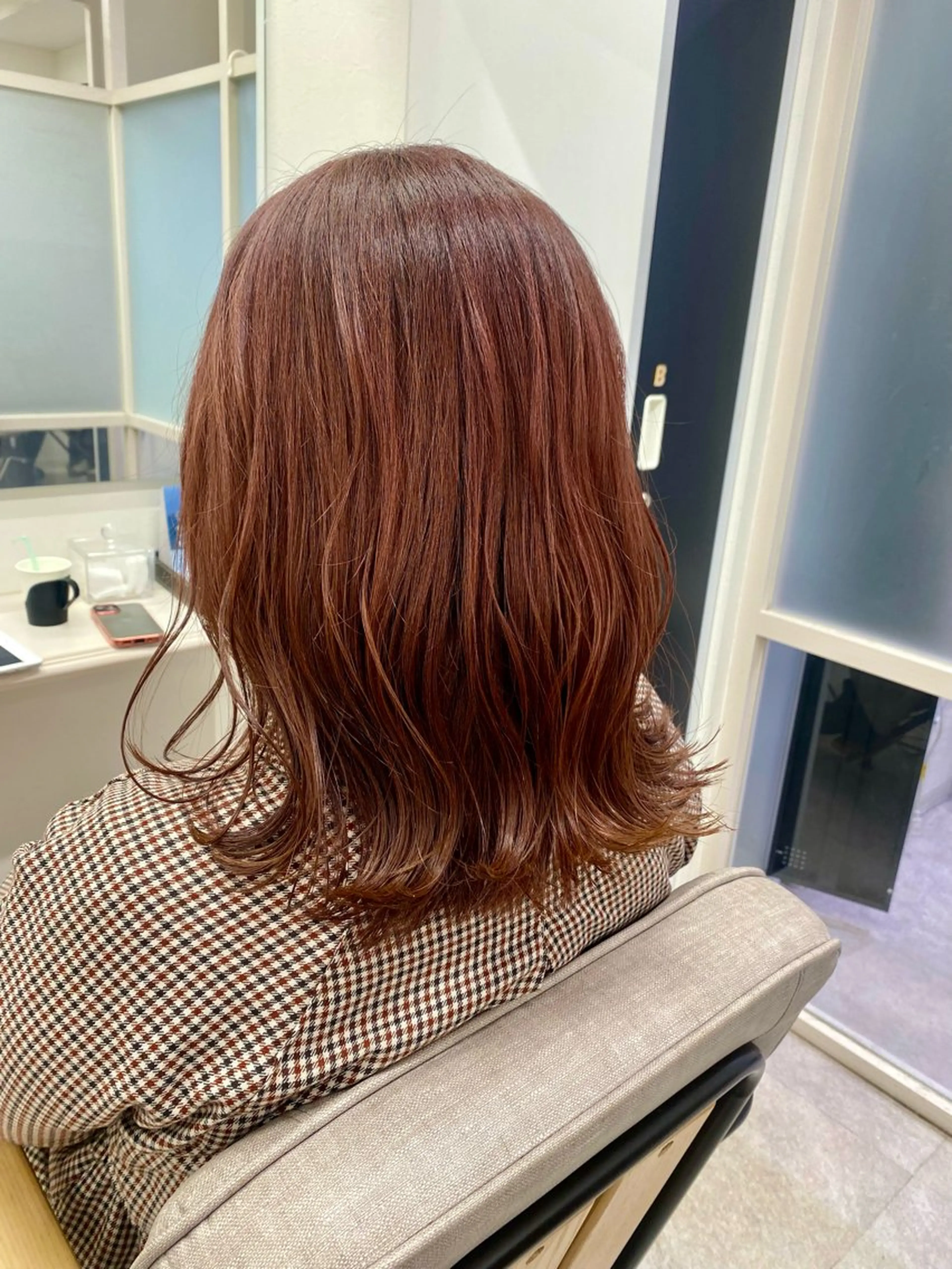 ミディアム カット ヘアカラー トリートメント 透明感カラー/ FRAME天王寺✨のヘアスタイル