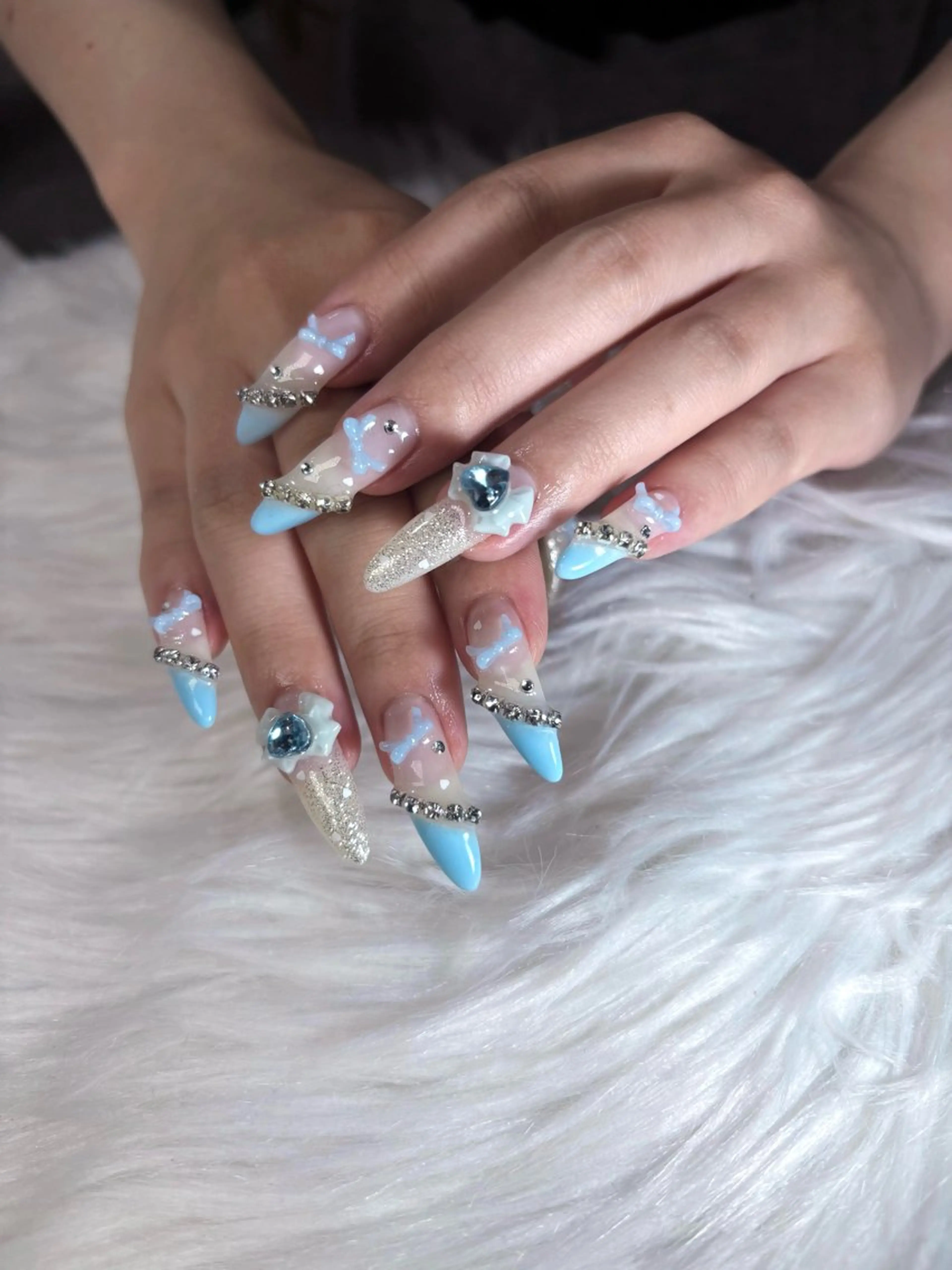 ネイル ハンドネイル リ サのネイルデザイン