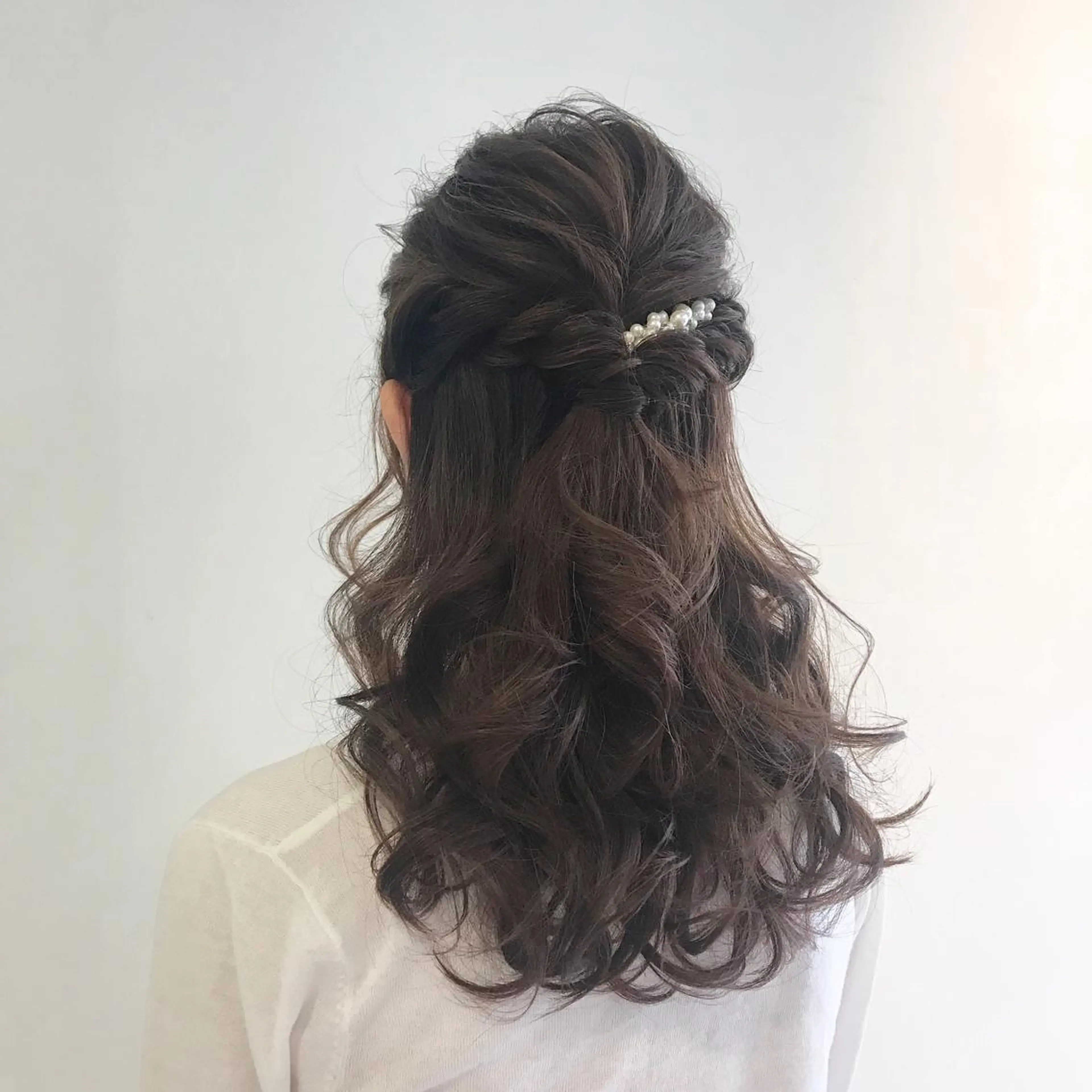 セミロング カラー ヘアアレンジ ハーフアップ 村井 香怜のマツエク・マツパデザイン