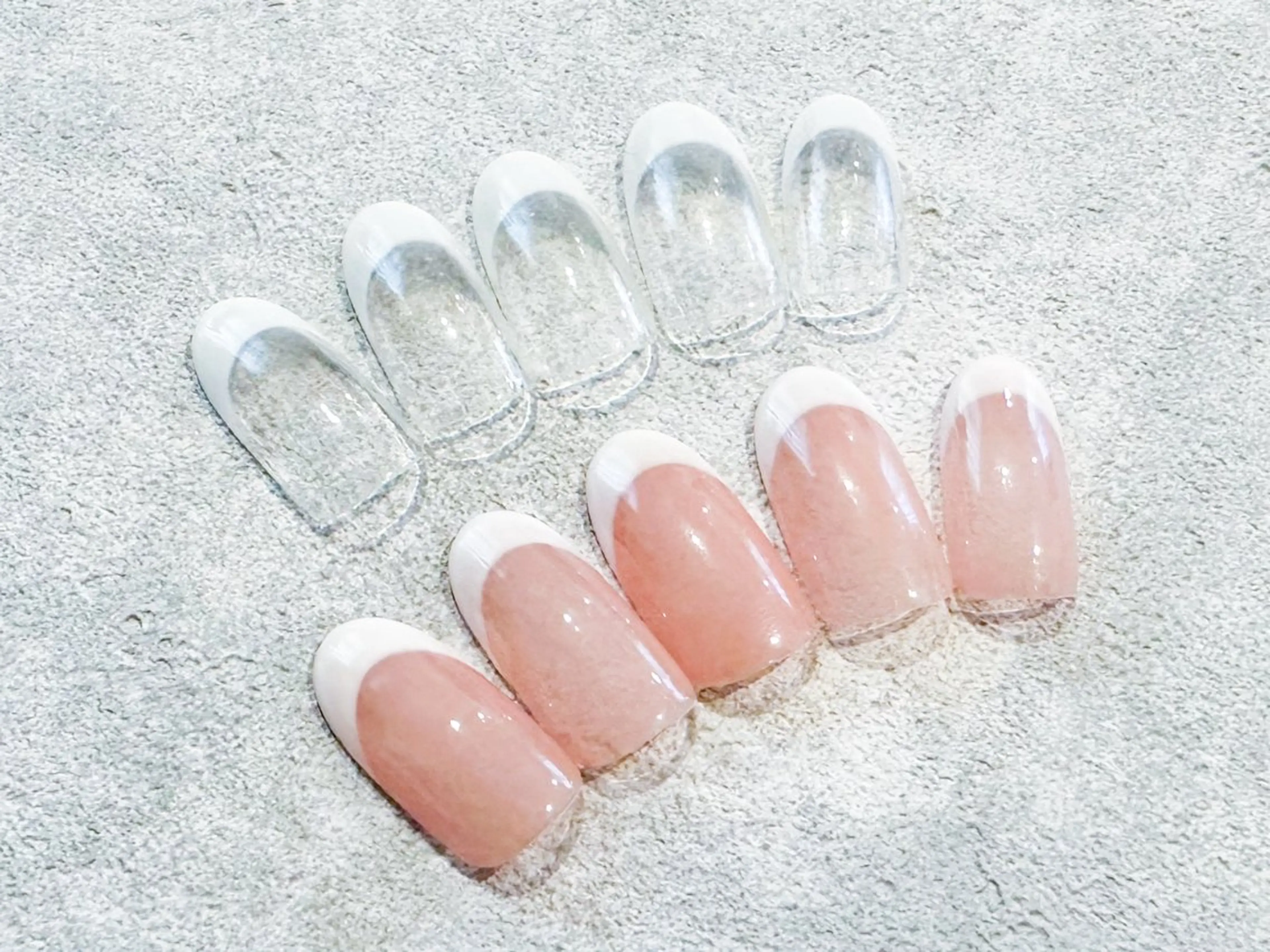 【HAND / オフ込】フレンチネイルの写真