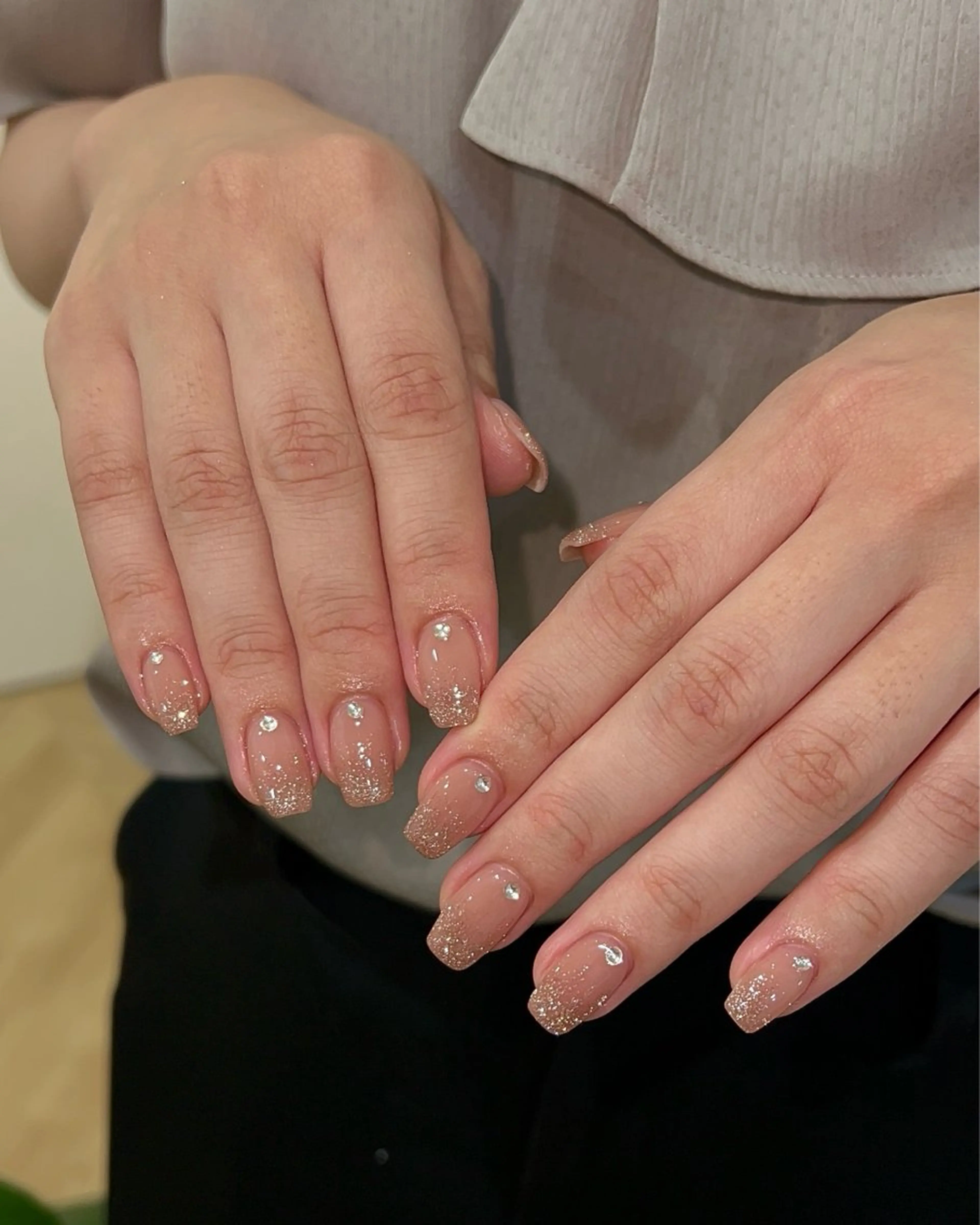 ネイル ハンドネイル フットネイル ハンドケア Nes.Nail所属・Miyagi Asamiのネイルデザイン