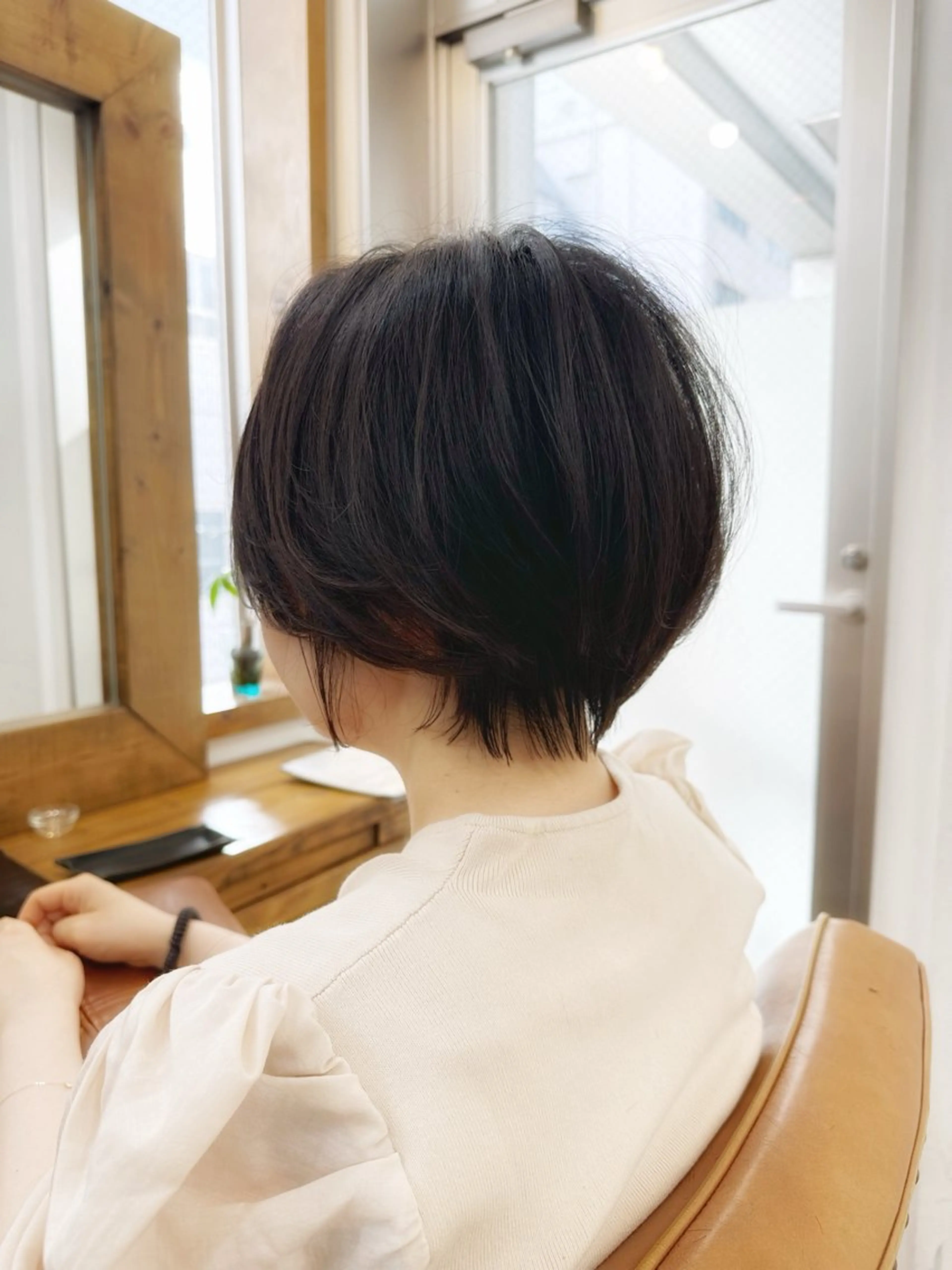 ショート ショートボブ ハンサムショート ボブ くせ毛 ショートヘア カット トリートメント newline銀座所属・銀座ショート/ 大人ショート/金子涼のヘアスタイル