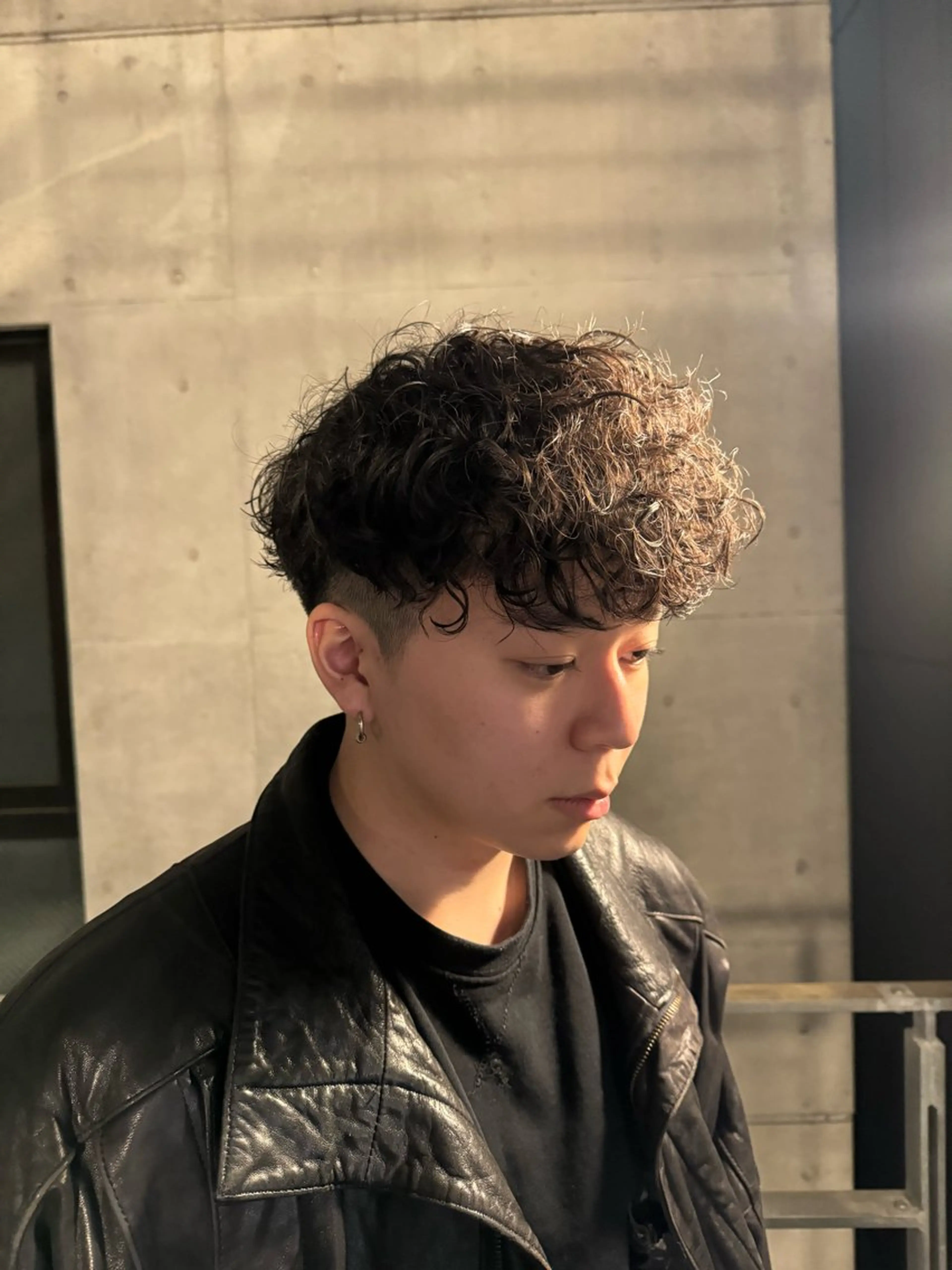 パーマ メンズ スペインカール カット パーマ シャドウパーマ/ 波巻パーマYu-Kiのヘアスタイル