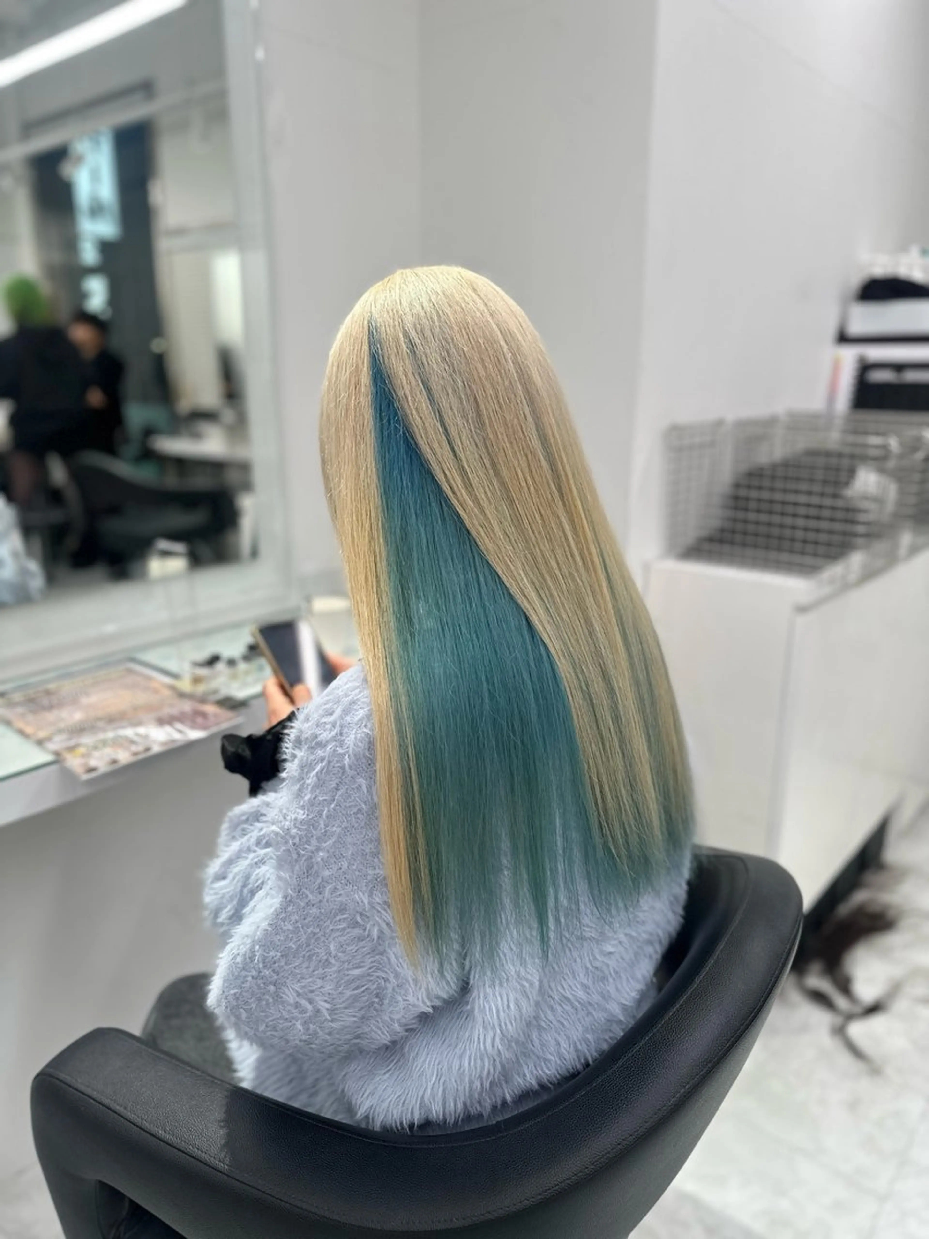 ロング カラー ヘアカラー トリートメント ヘッドスパ ヘアセット ❄最強かわいいカラー ❄️MINA❄️のヘアスタイル