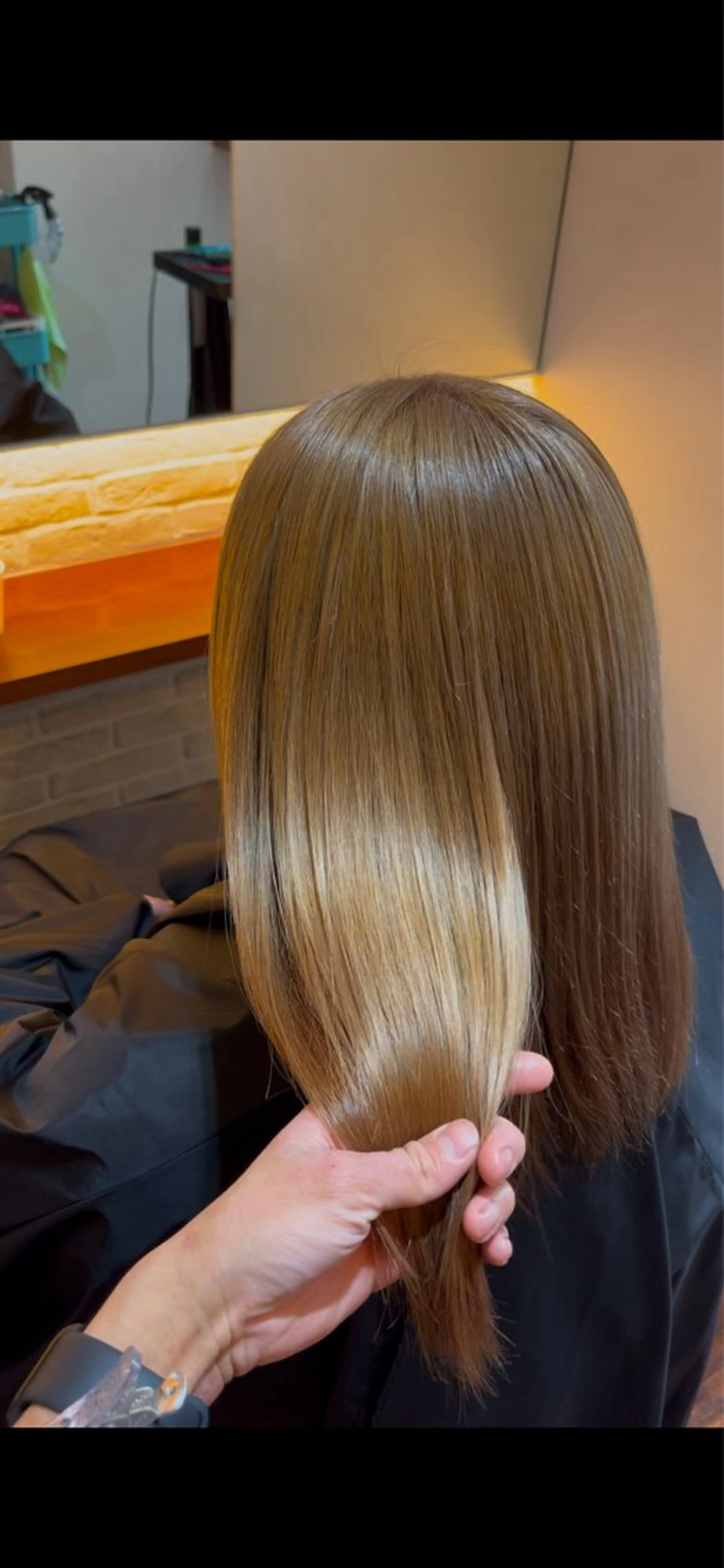 ミディアム カラー ベージュカラー ヘアカラー トリートメント CoCooN TAKUMAのヘアスタイル
