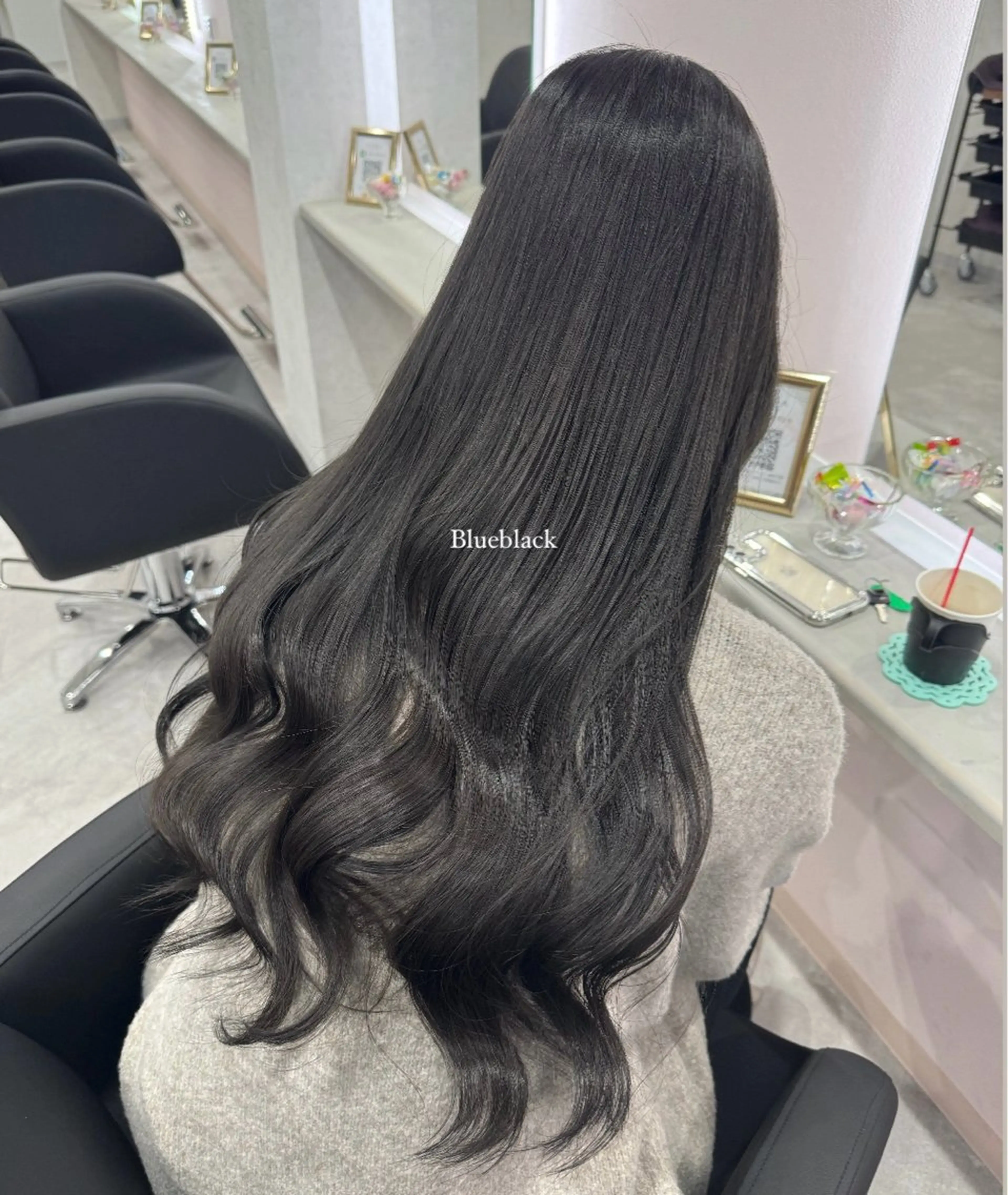 ロング カラー ヘアアレンジ ヘアカラー 最新艶髪トレンド￤ ヘア￤miyu🐒♡のヘアスタイル
