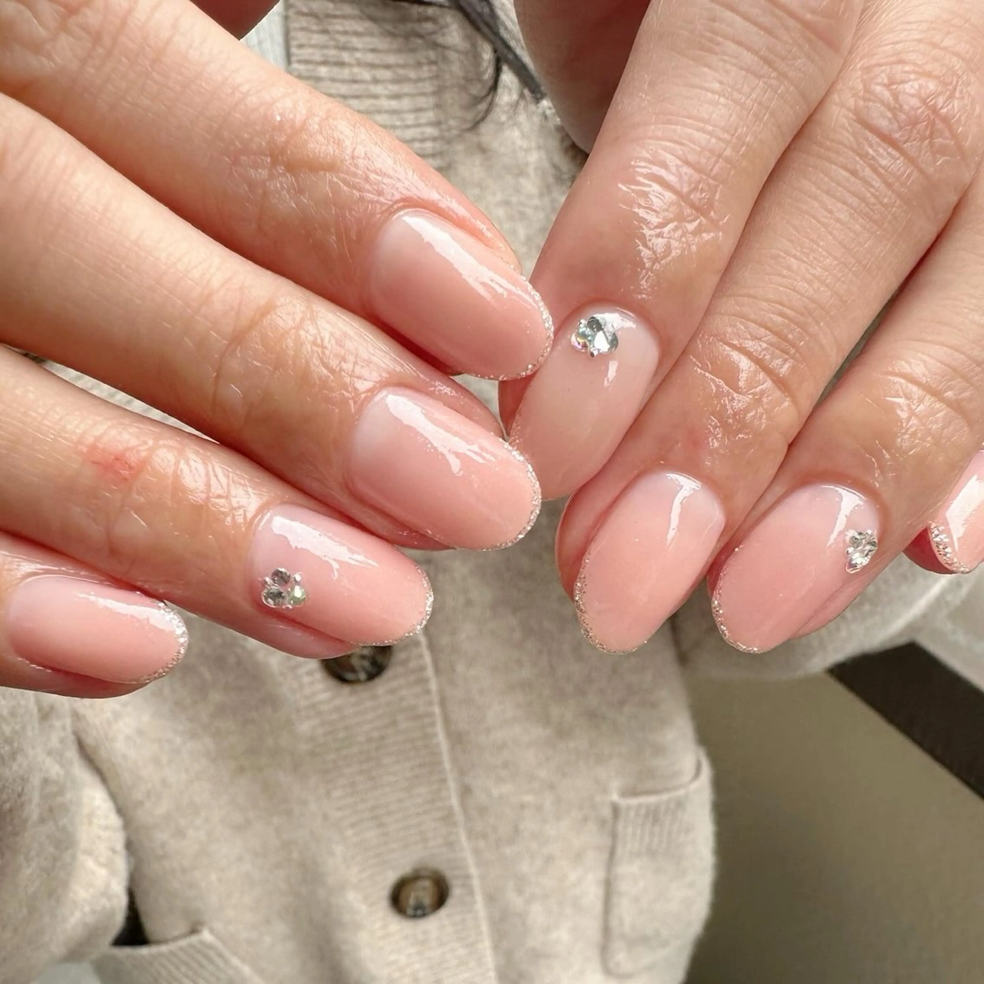 ネイル 氷ネイル・うるうるネイル 韓国ネイル ニュアンスネイル オフィスネイル ピンク 🪞KAPE NAIL 🪞のネイルデザイン