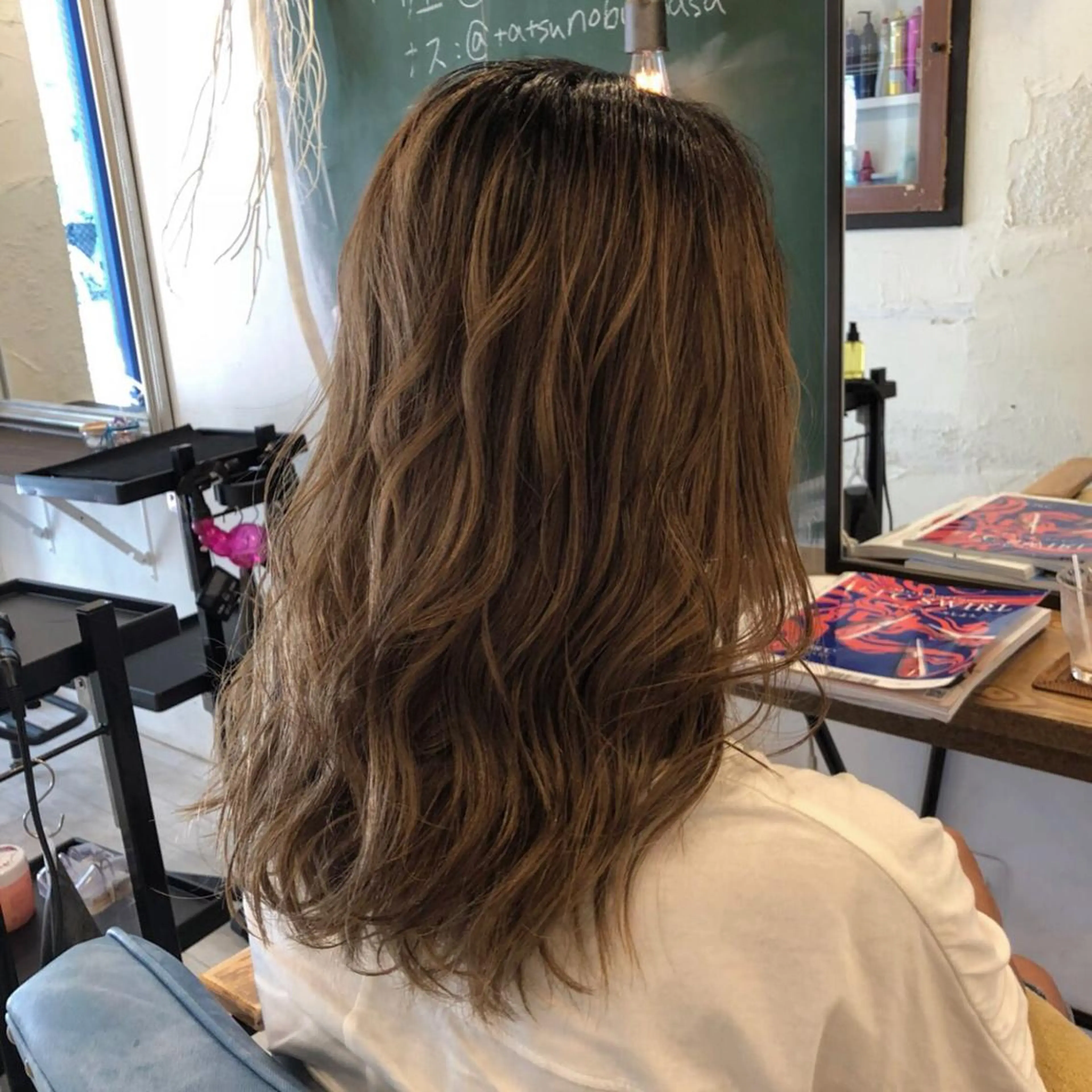 セミロング カラー グラデーションカラー ハイライトカラー ハイライト 髪の悩みを解決！ 那須達敦のヘアスタイル