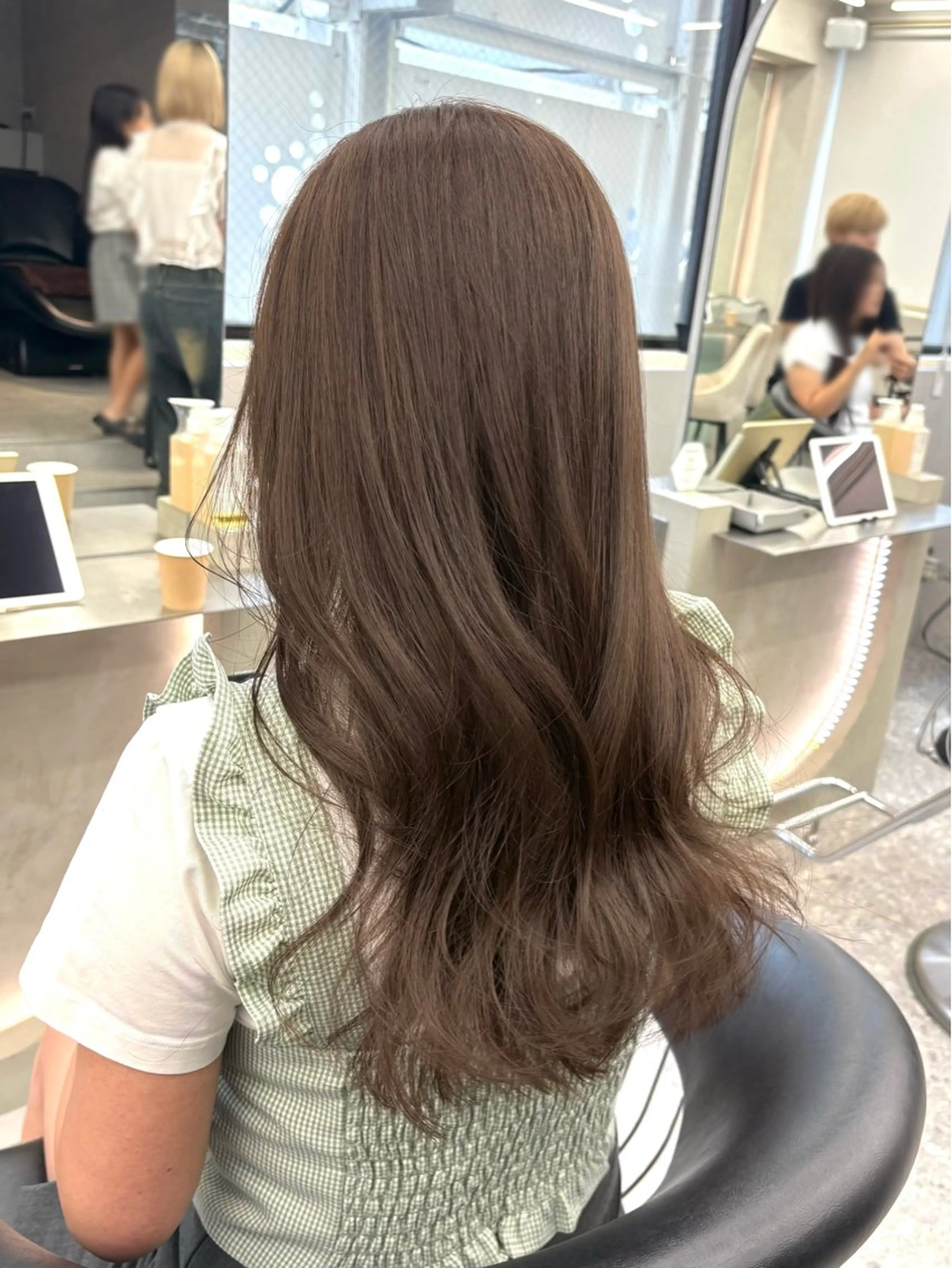 セミロング カラー ヘアアレンジ カット ヘアカラー ふみか🎀 ベージュカラーのヘアスタイル