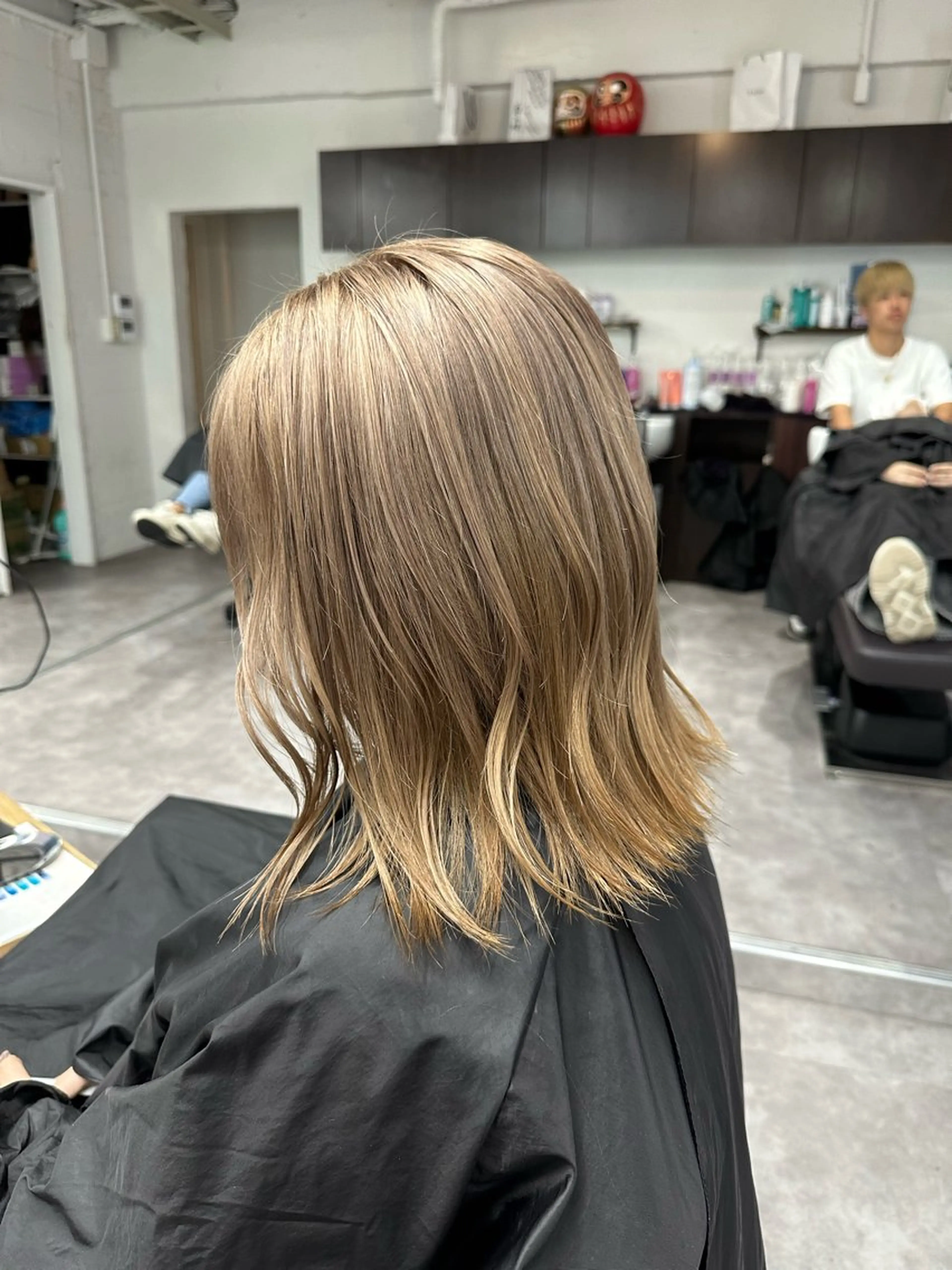 ミディアム カラー ヘアアレンジ ヘアカラー トリートメント 久米 治仁のヘアスタイル