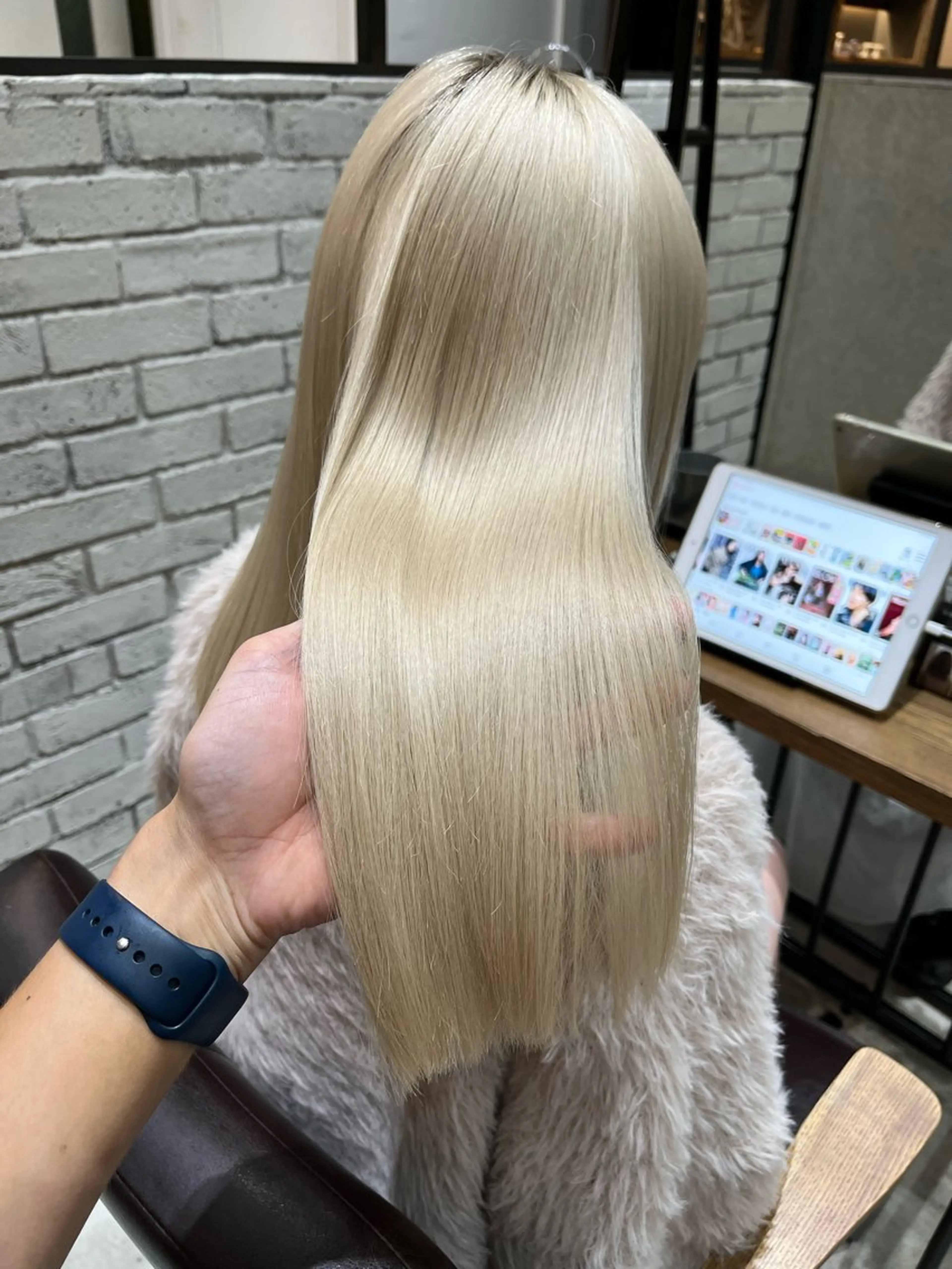 ロング カラー アディクシーカラー ベージュカラー 透明感カラー イルミナカラー 髪質改善 カット トリートメント 🌈透明感カラー 韓 国ヘアこうたろうのヘアスタイル