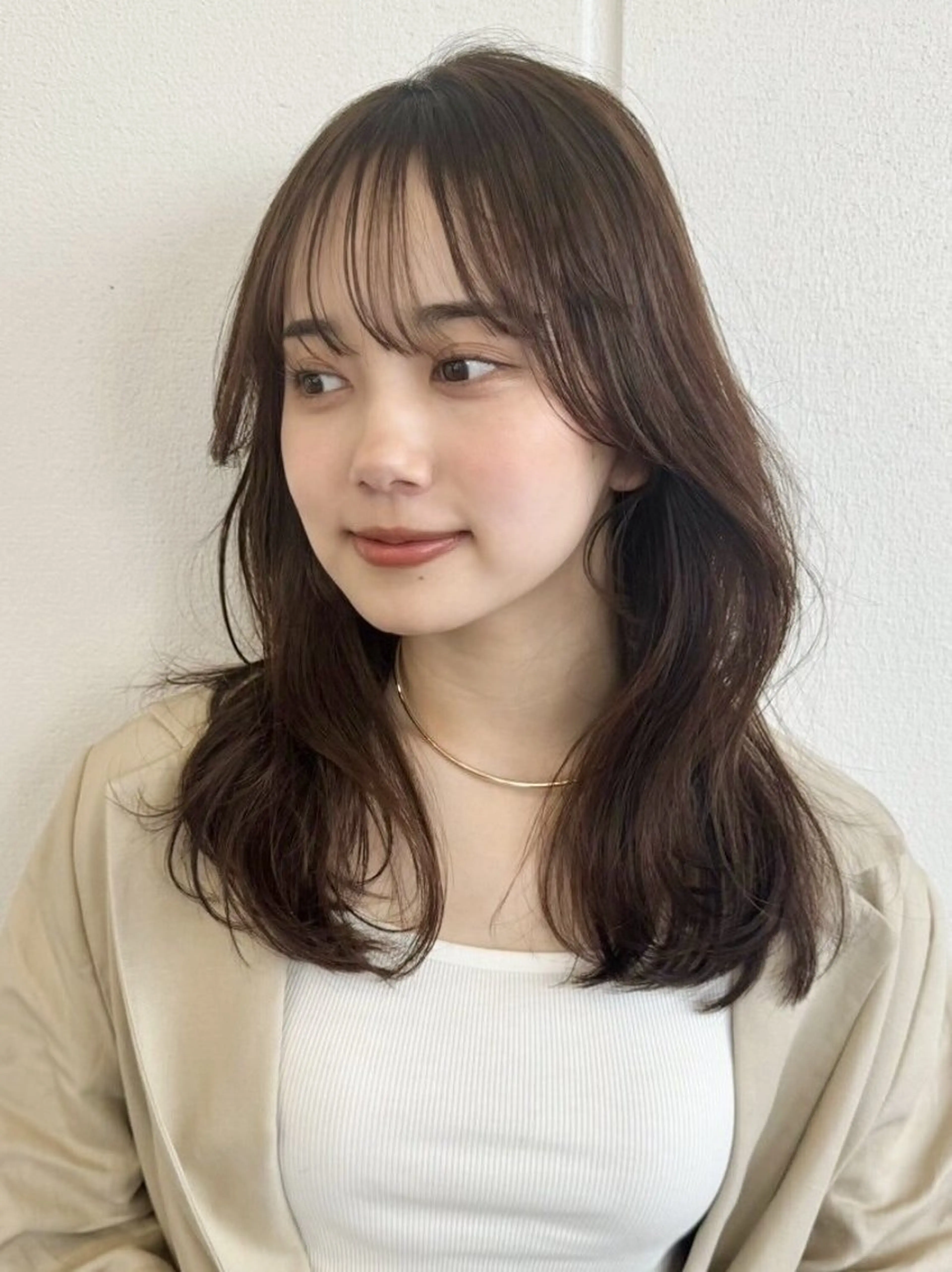 セミロング カット ヘアカラー new open Farbeのヘアスタイル