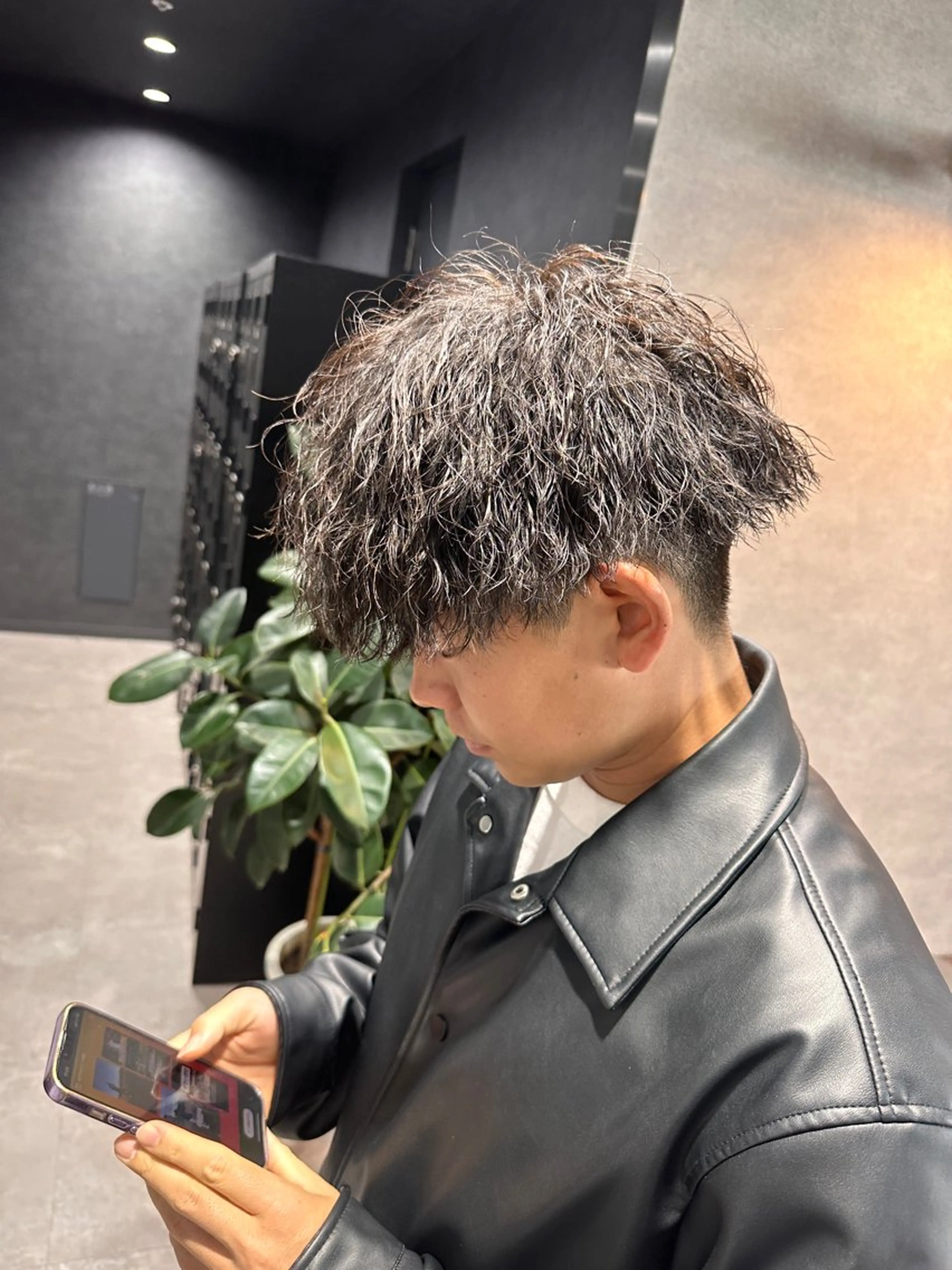 ショート パーマ メンズ 渋谷駅から徒歩1分 BLUCKメンズヘアのヘアスタイル