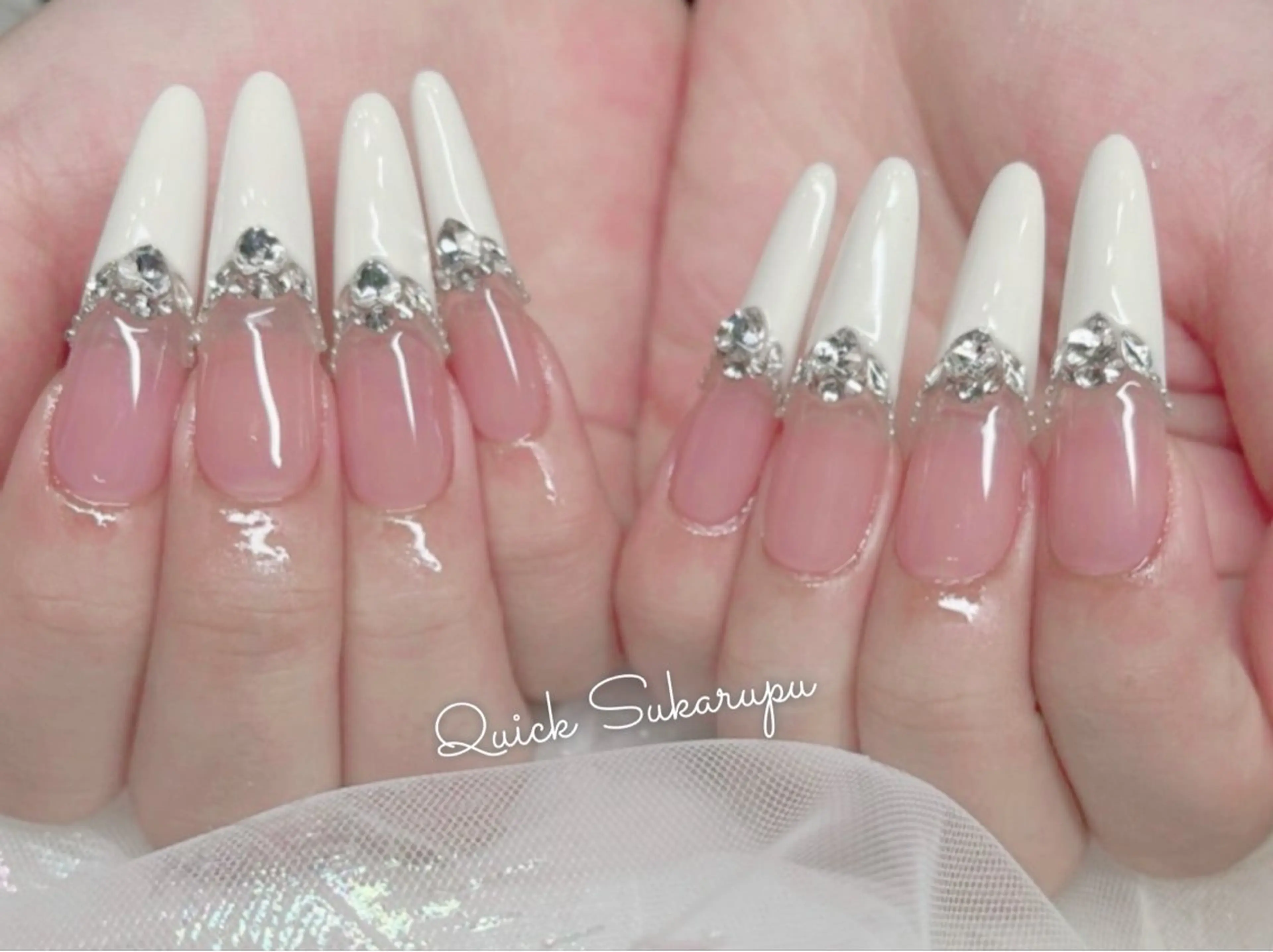 ロング ハンドネイル Quick Sukarupu 高田馬場店所属・Quick Sukarupuのネイルデザイン