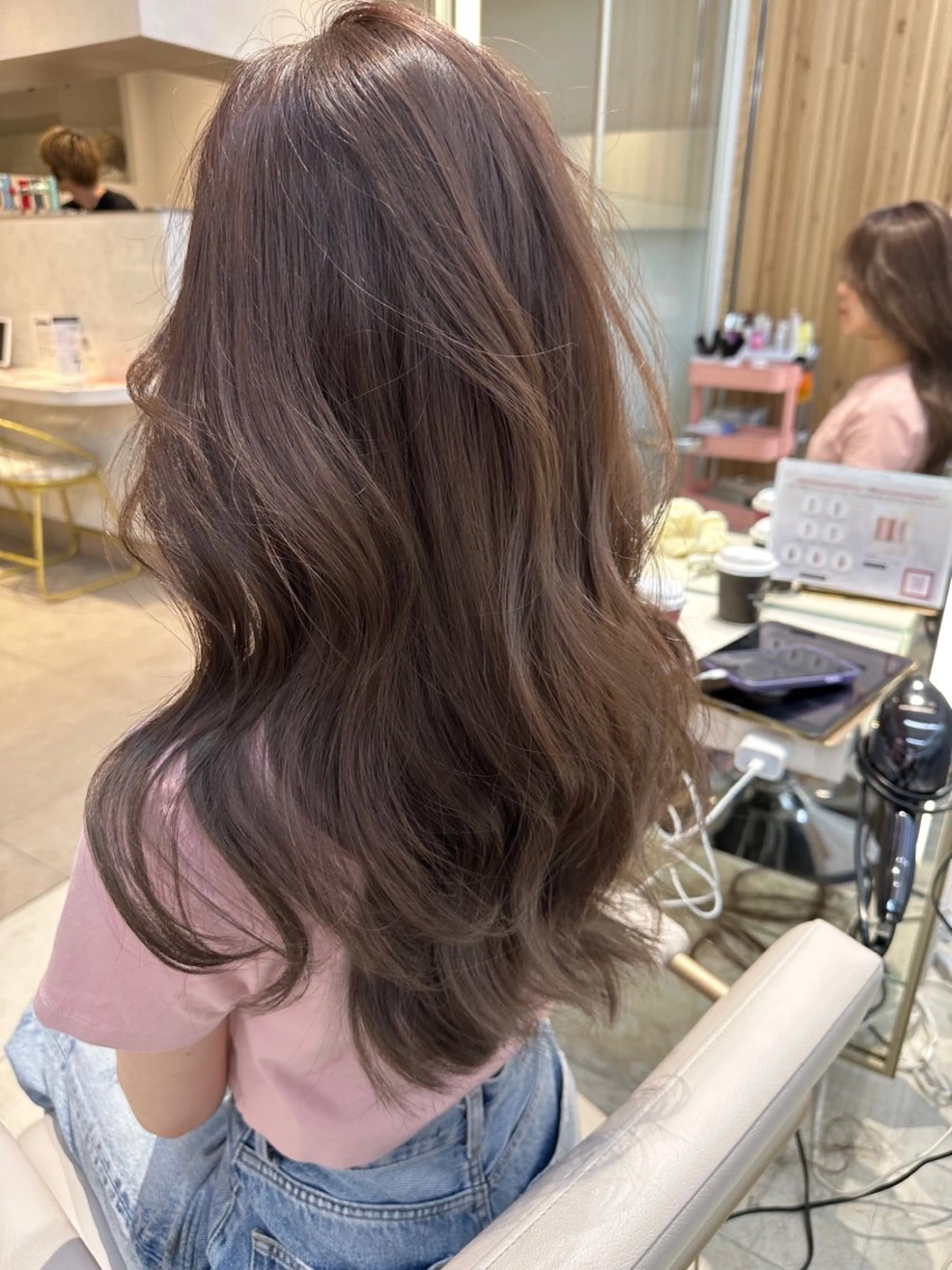ロング oto🎀×美髪× シースルー前髪🤍のヘアスタイル