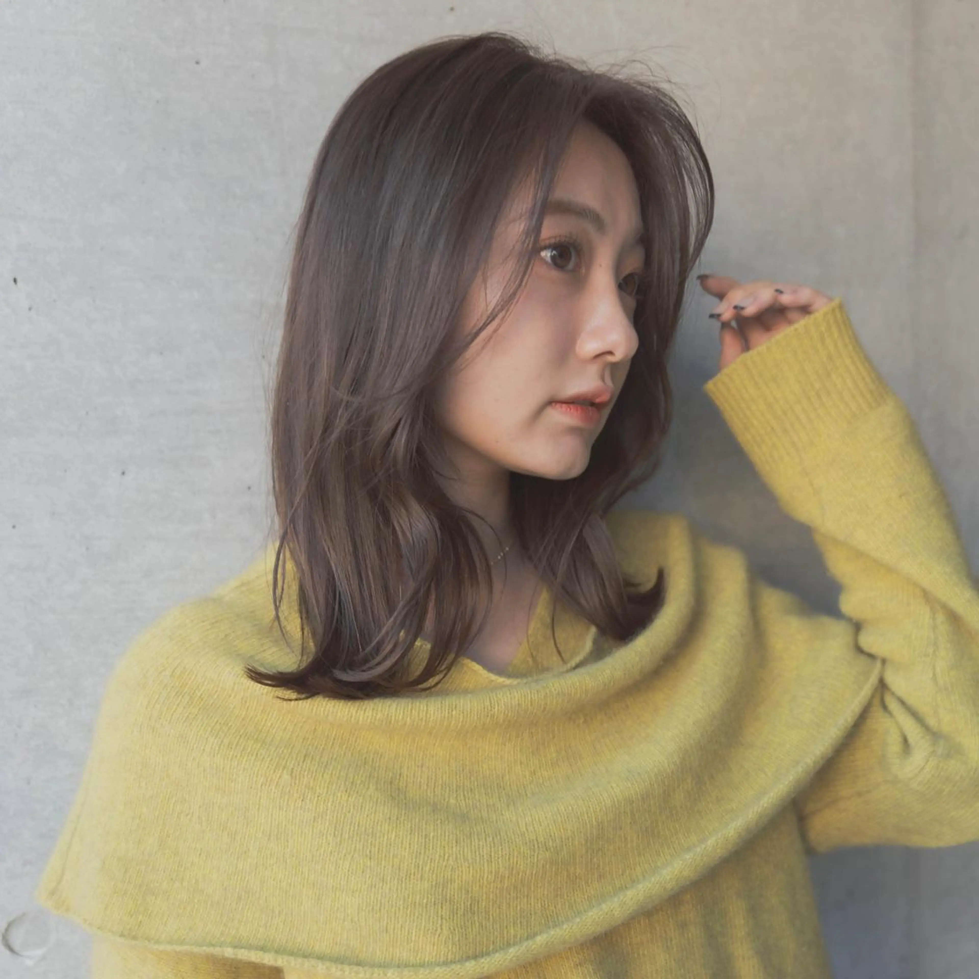 ミディアム くびれヘア 韓国風ヘア タンバルモリパーマ 礒井メンキのヘアスタイル