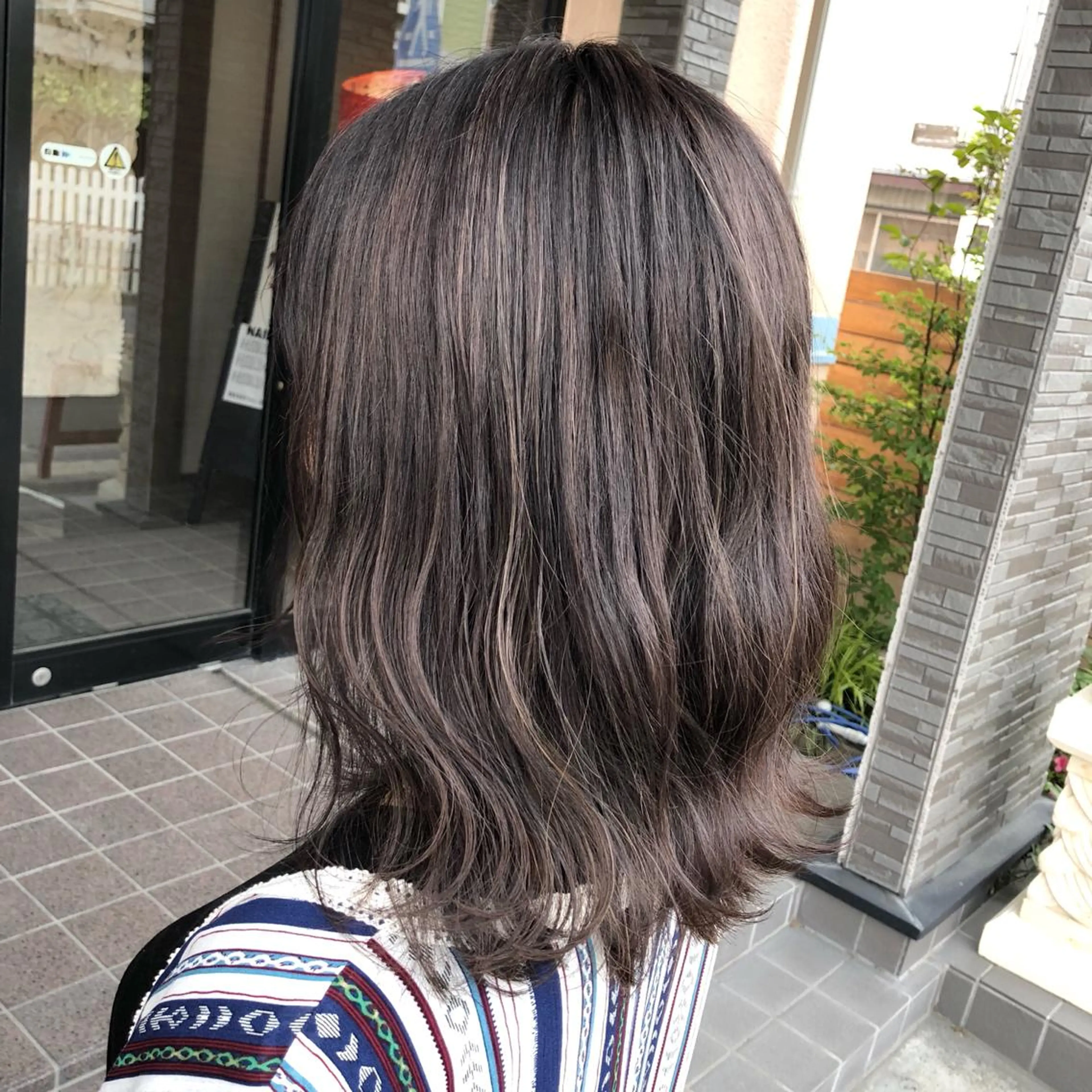 ミディアム カラー グレージュ 4-rest garden （フォーレストガーデン）所属・金井 直樹のヘアスタイル