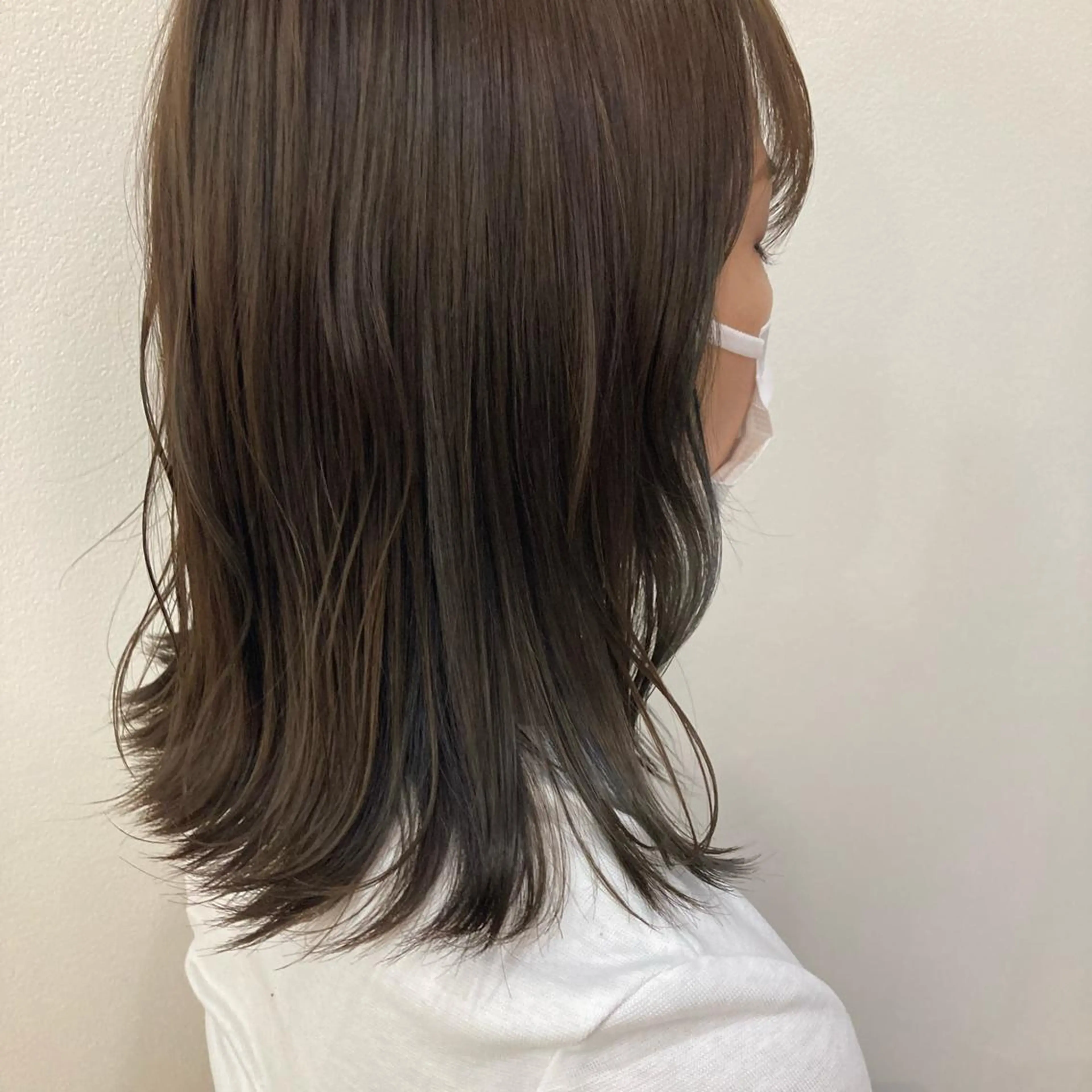 ミディアム カラー ヘアカラー トリートメント オリーブカラー🫧 nanohaのヘアスタイル
