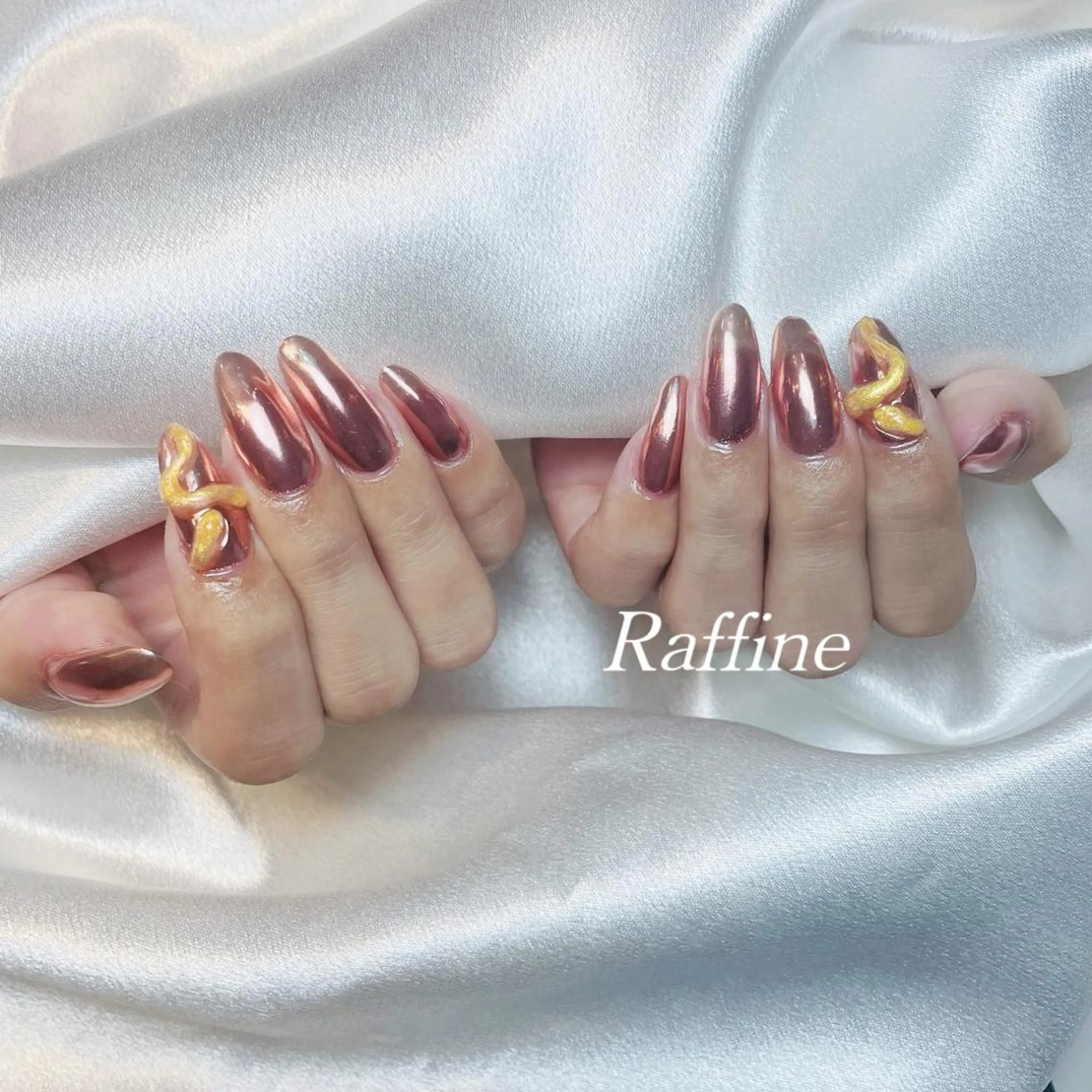 ネイル RAFFINE 月🦋🩵のネイルデザイン