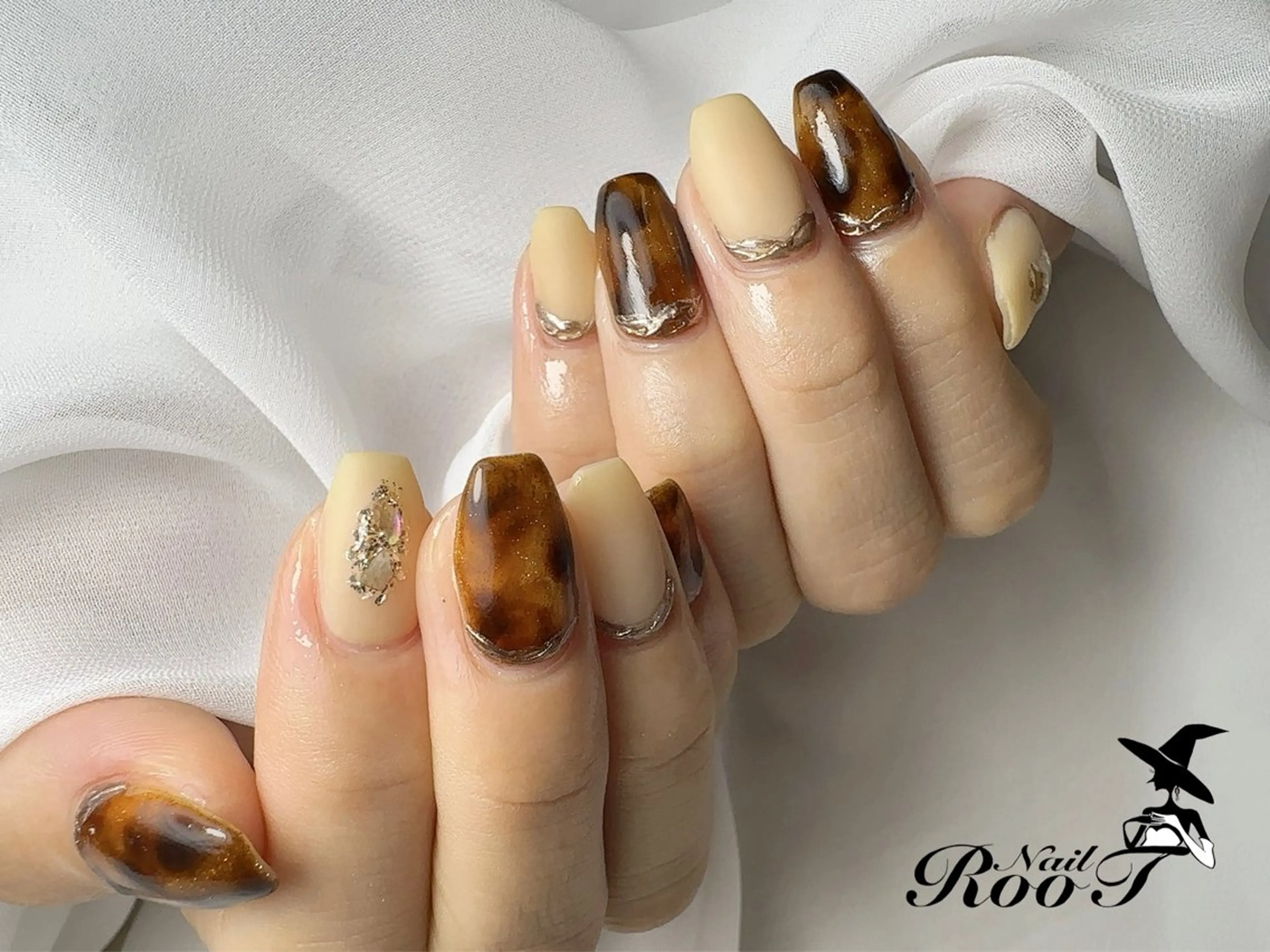 ネイル べっ甲ネイル マットネイル ハンドネイル RooT Nailのネイルデザイン