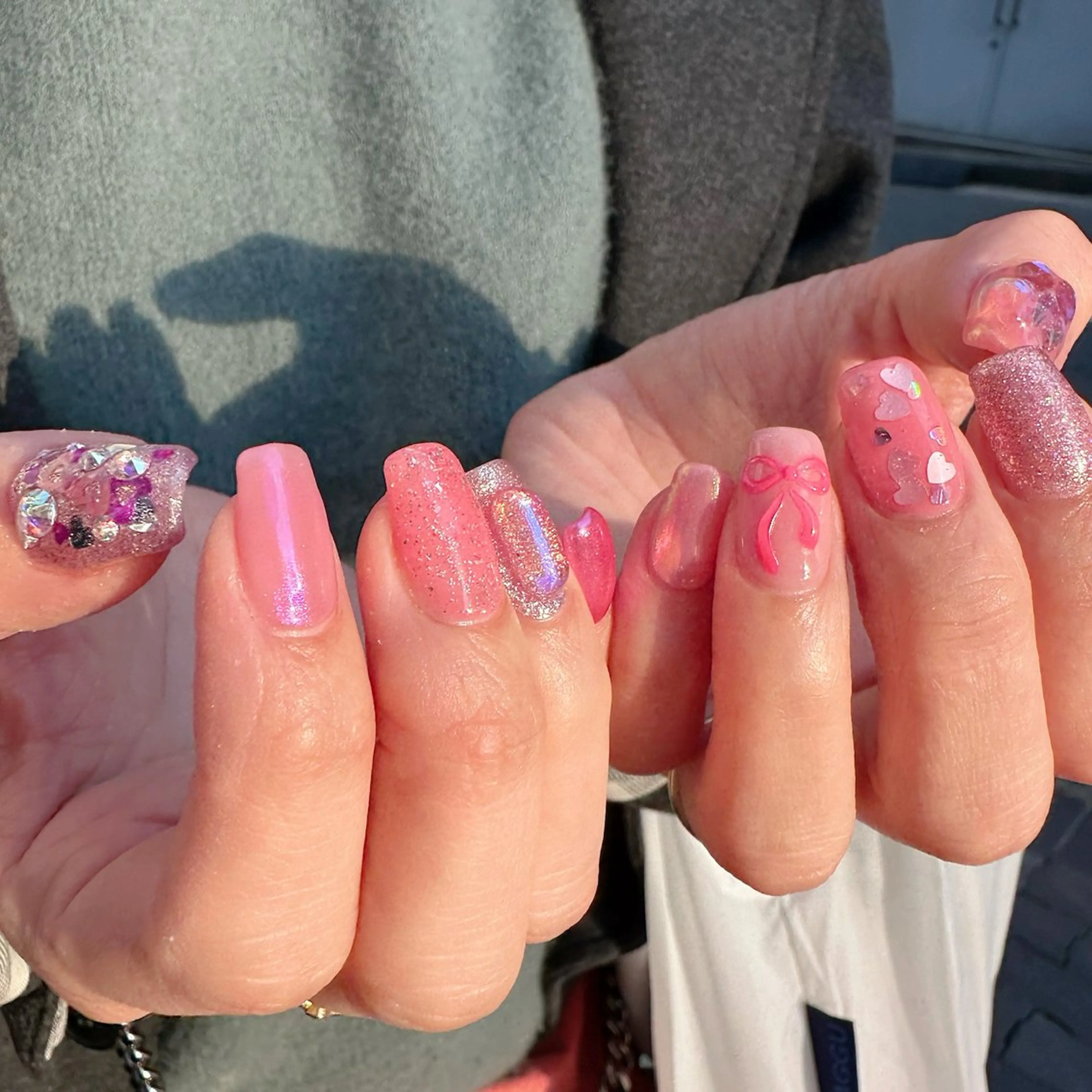 ネイル オーロラネイル ハート ホログラムネイル 氷ネイル・うるうるネイル 韓国ネイル 🪞KAPE NAIL 🪞のネイルデザイン