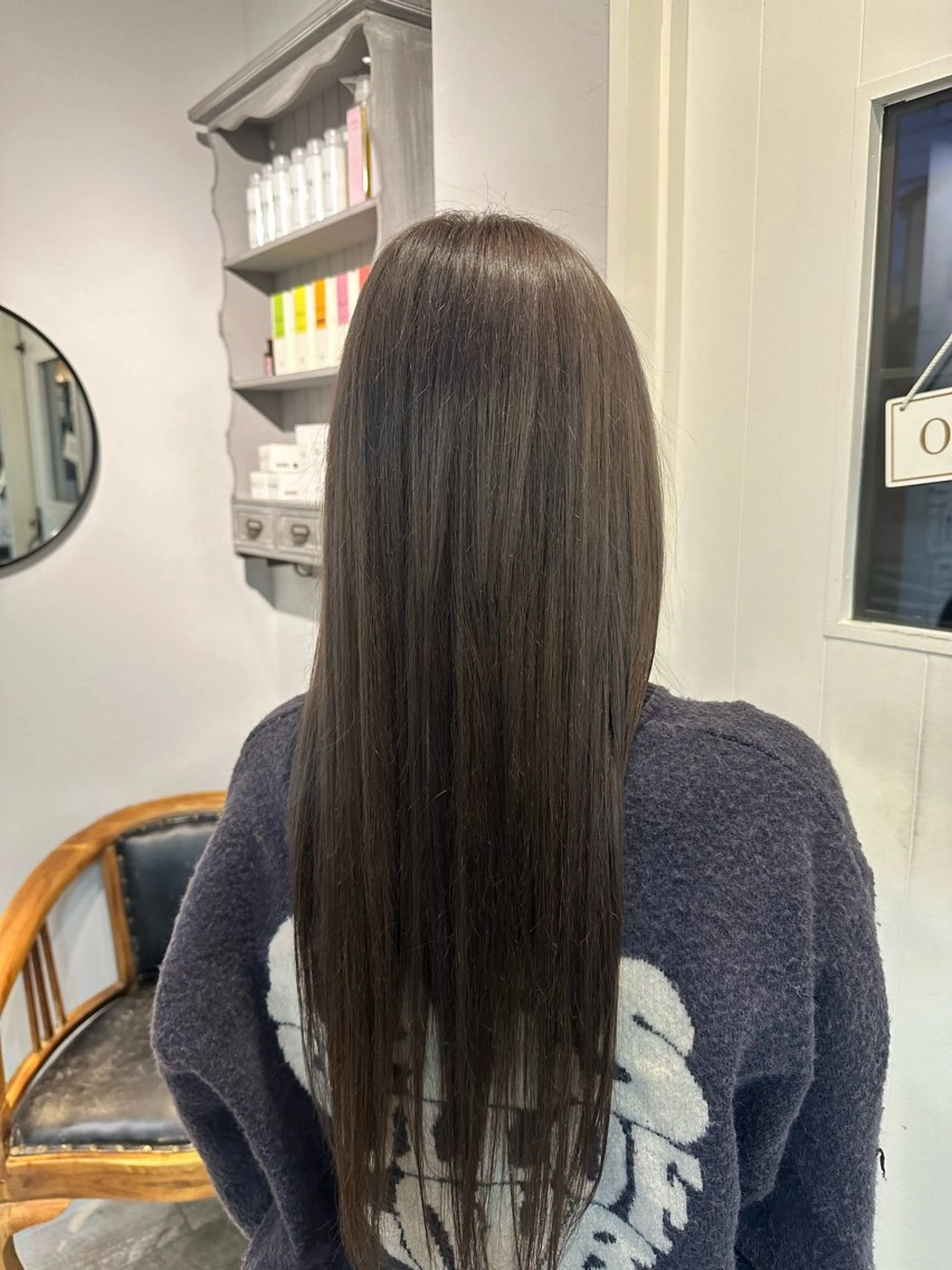 ロング カラー グレージュ 三木 まことのヘアスタイル