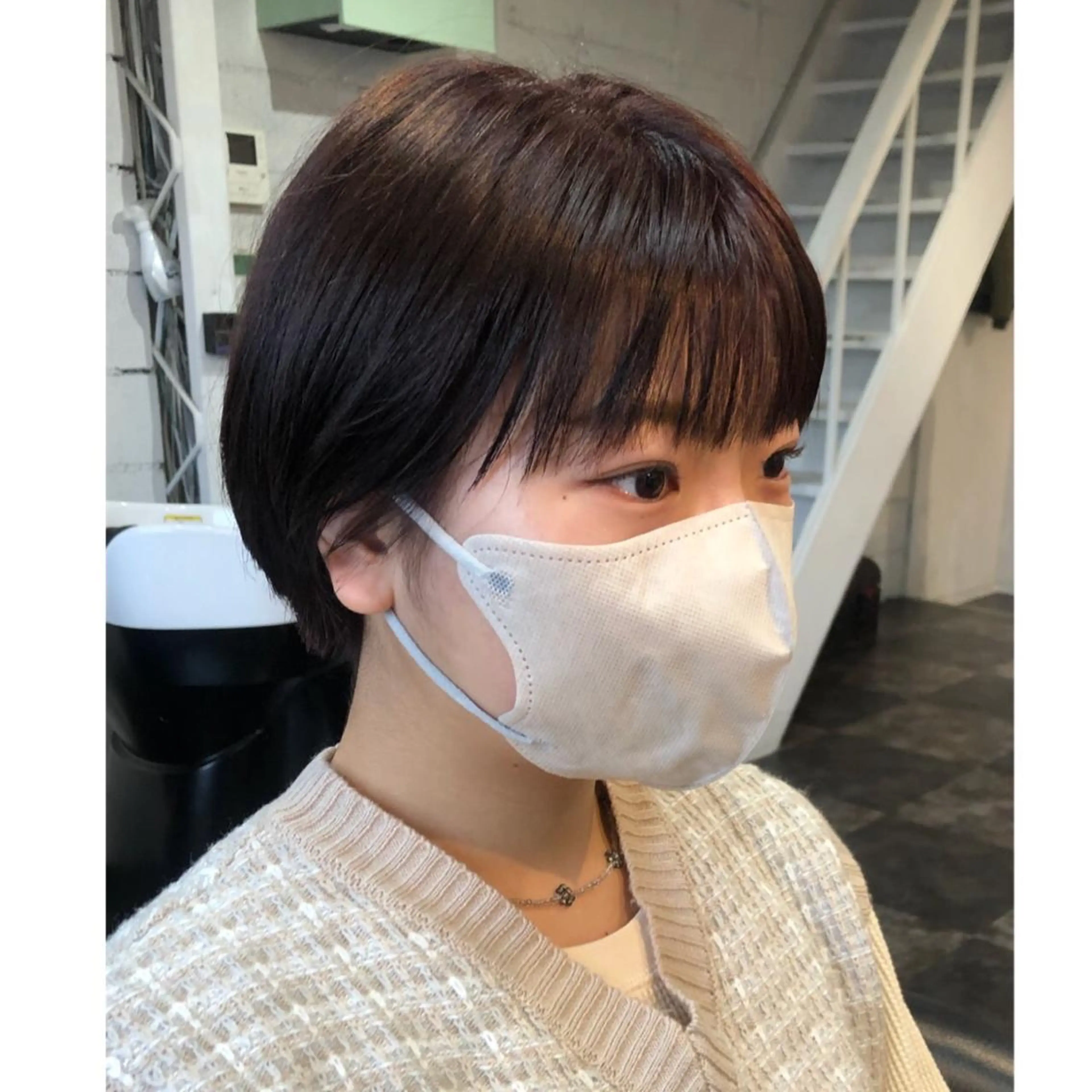 ショート カラー 田畑 秀美のヘアスタイル