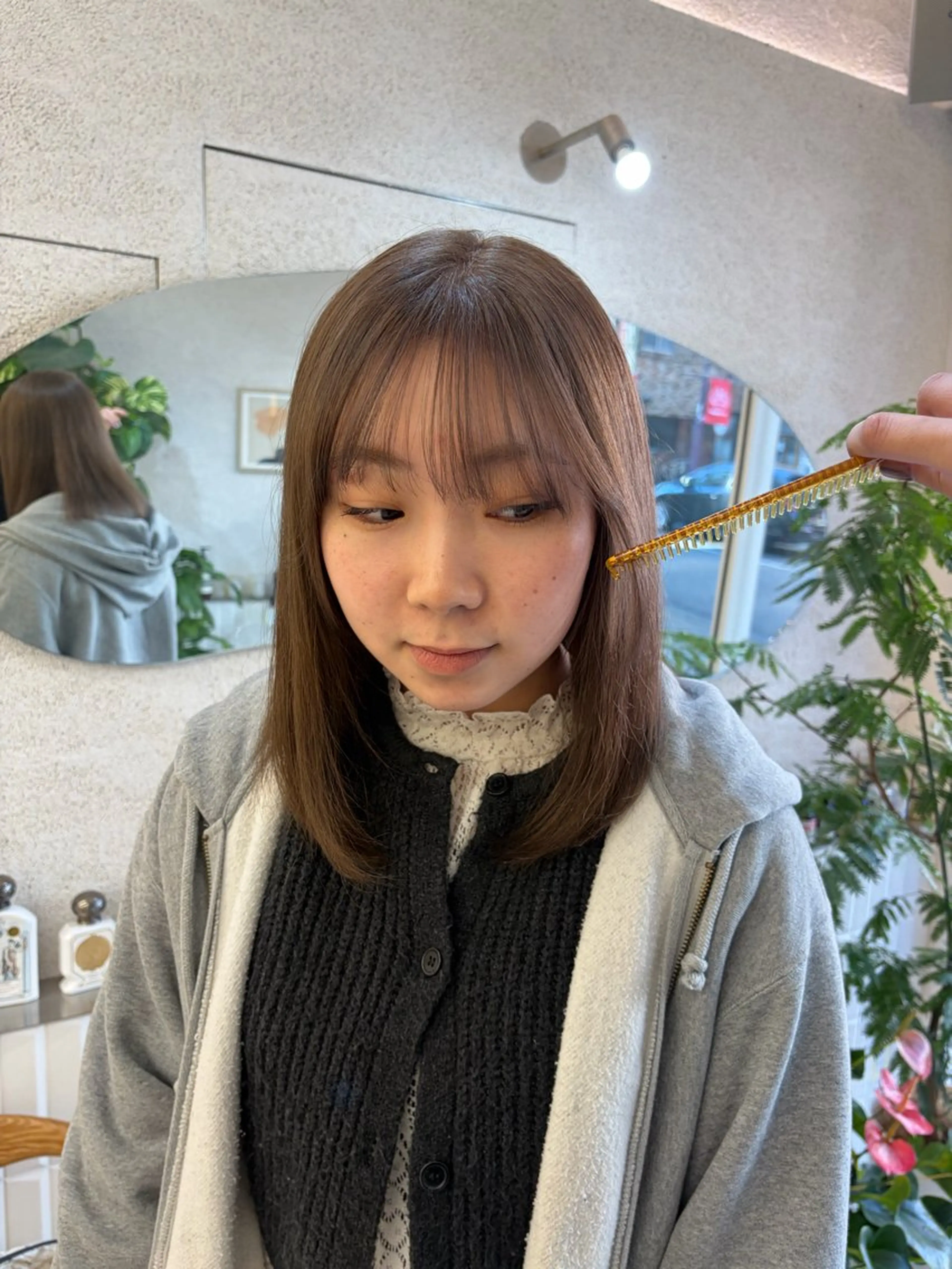 ミディアム ヘアカラー リン🔔ボブ cut ベージュカラー🤎のヘアスタイル