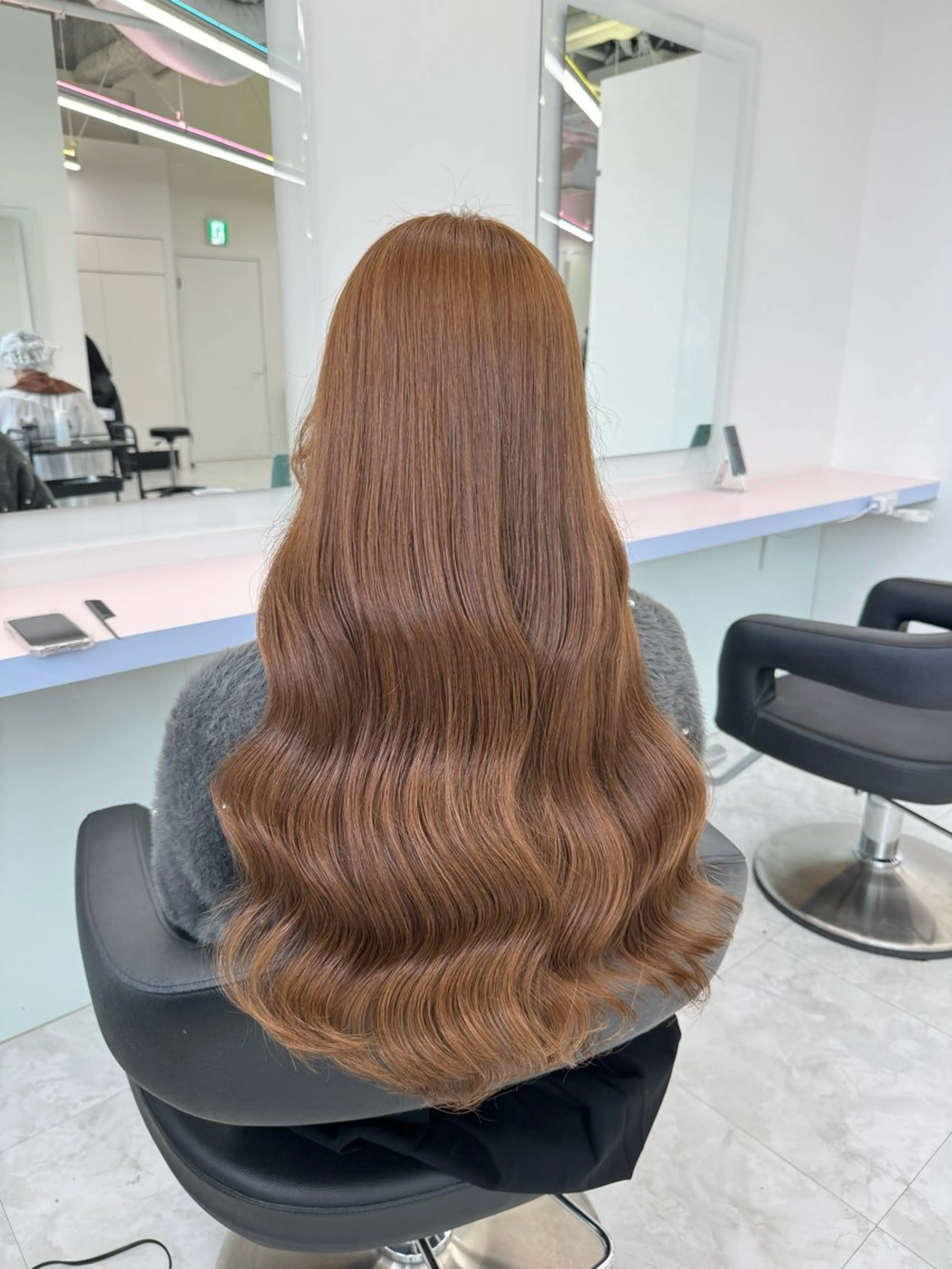 【⭐️平日限定メニュー⭐️】迷ったらこれ！💖人気No.1💖ケアブリーチ使用ダブルカラー＋炭酸スパ＋コテ巻き💖の写真