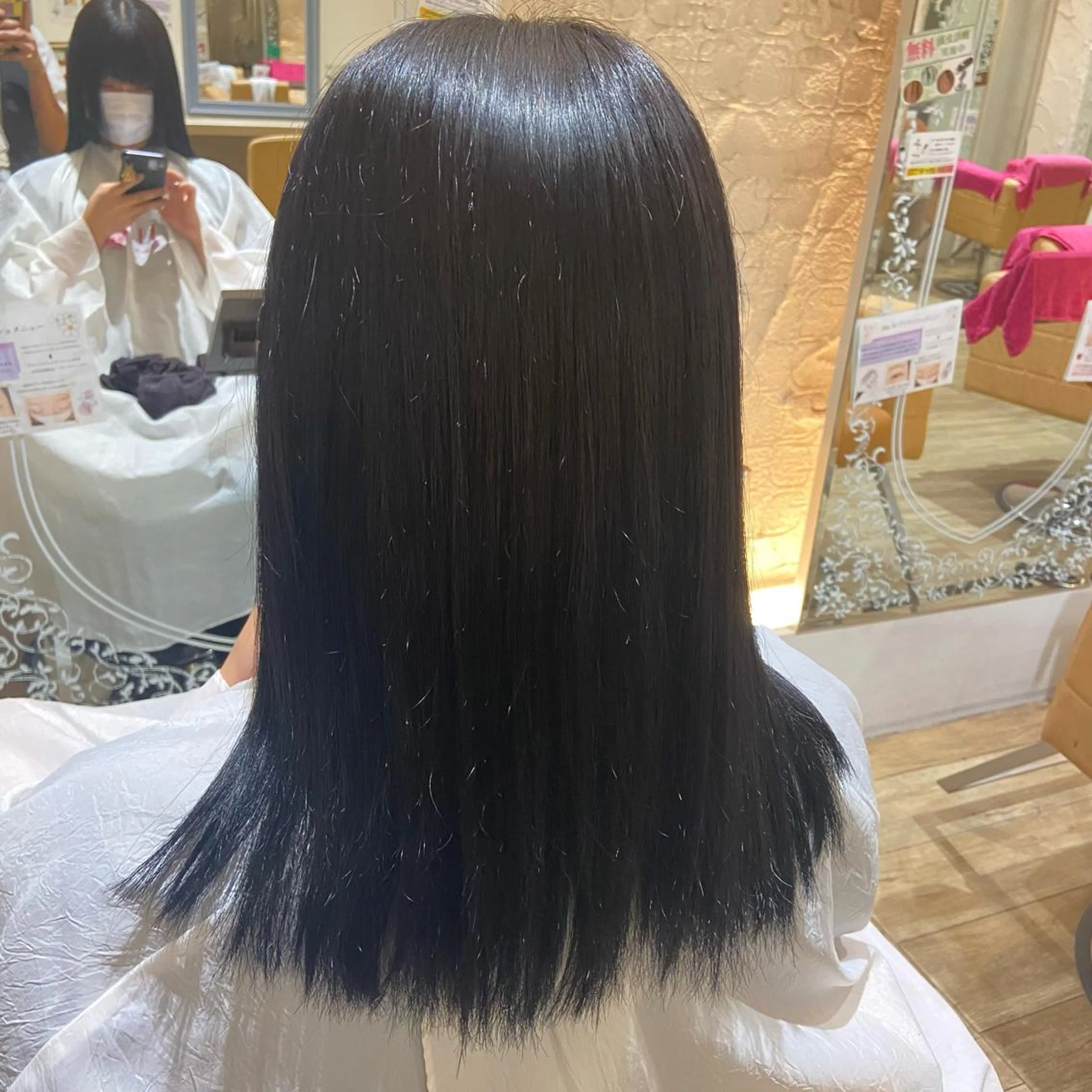 セミロング カラー 桑原 りゆのヘアスタイル