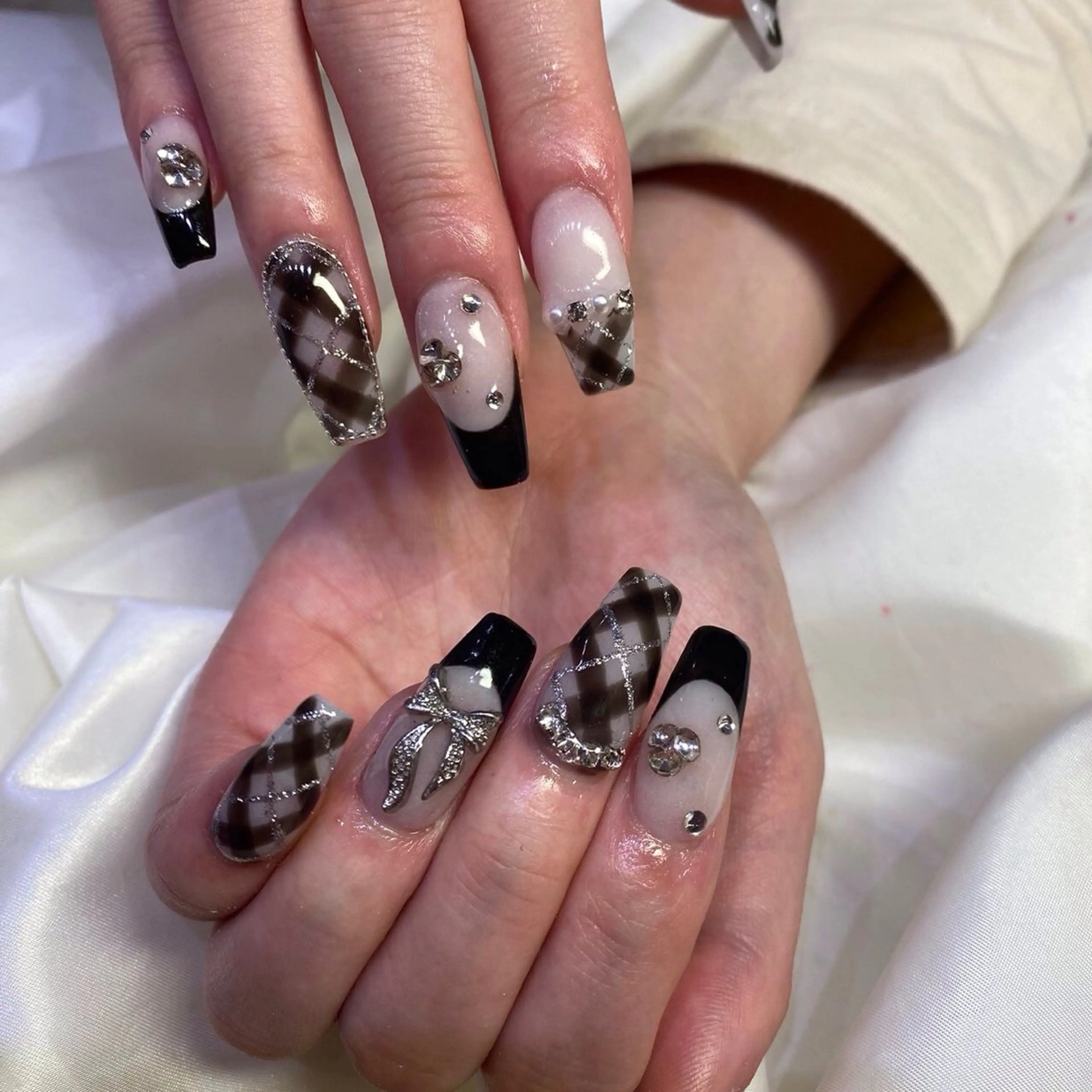 ロング ハンドネイル Plumeria Ashily大宮のネイルデザイン