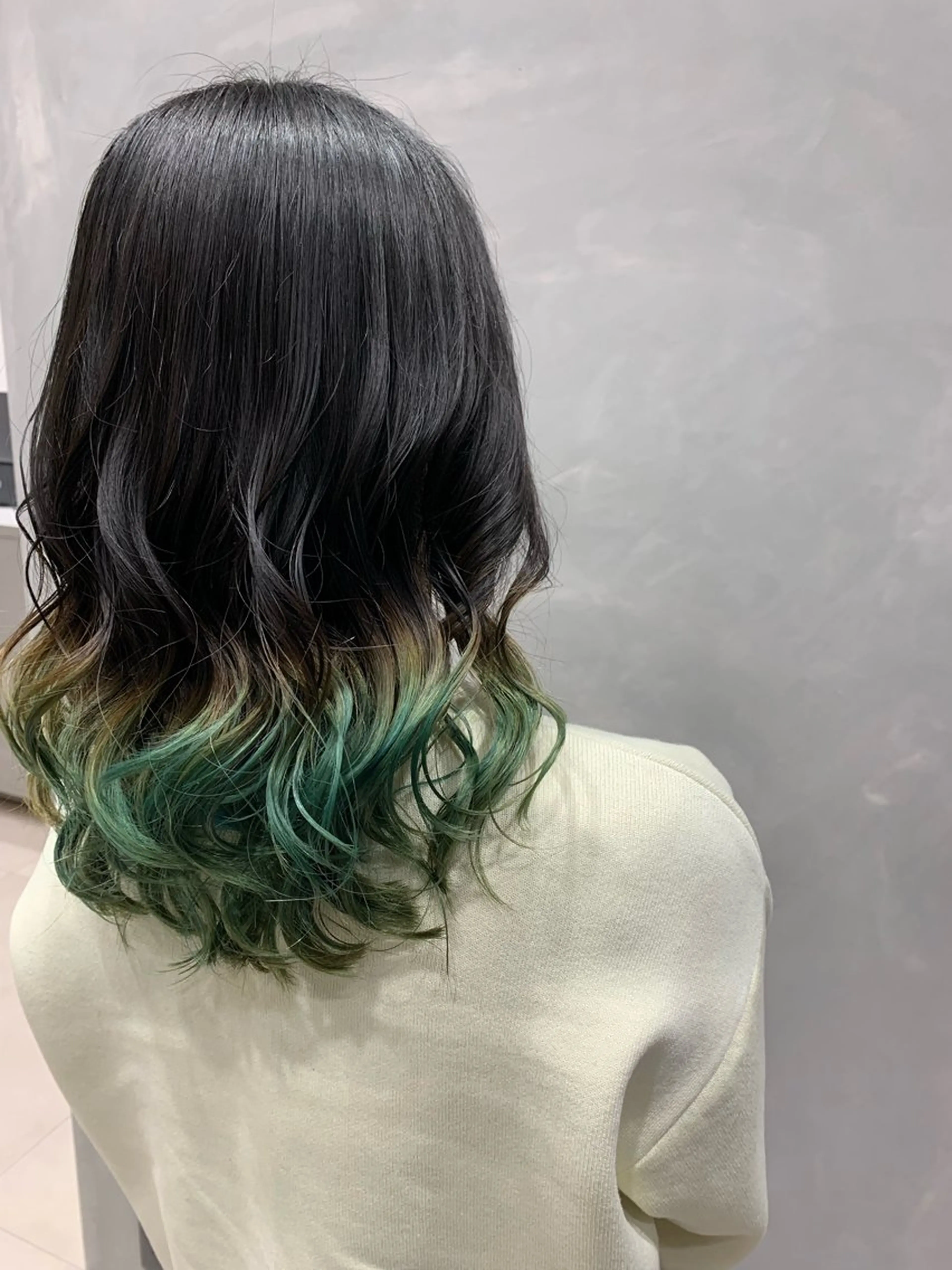 セミロング ヘアカラー N°ナンバー _naoのヘアスタイル