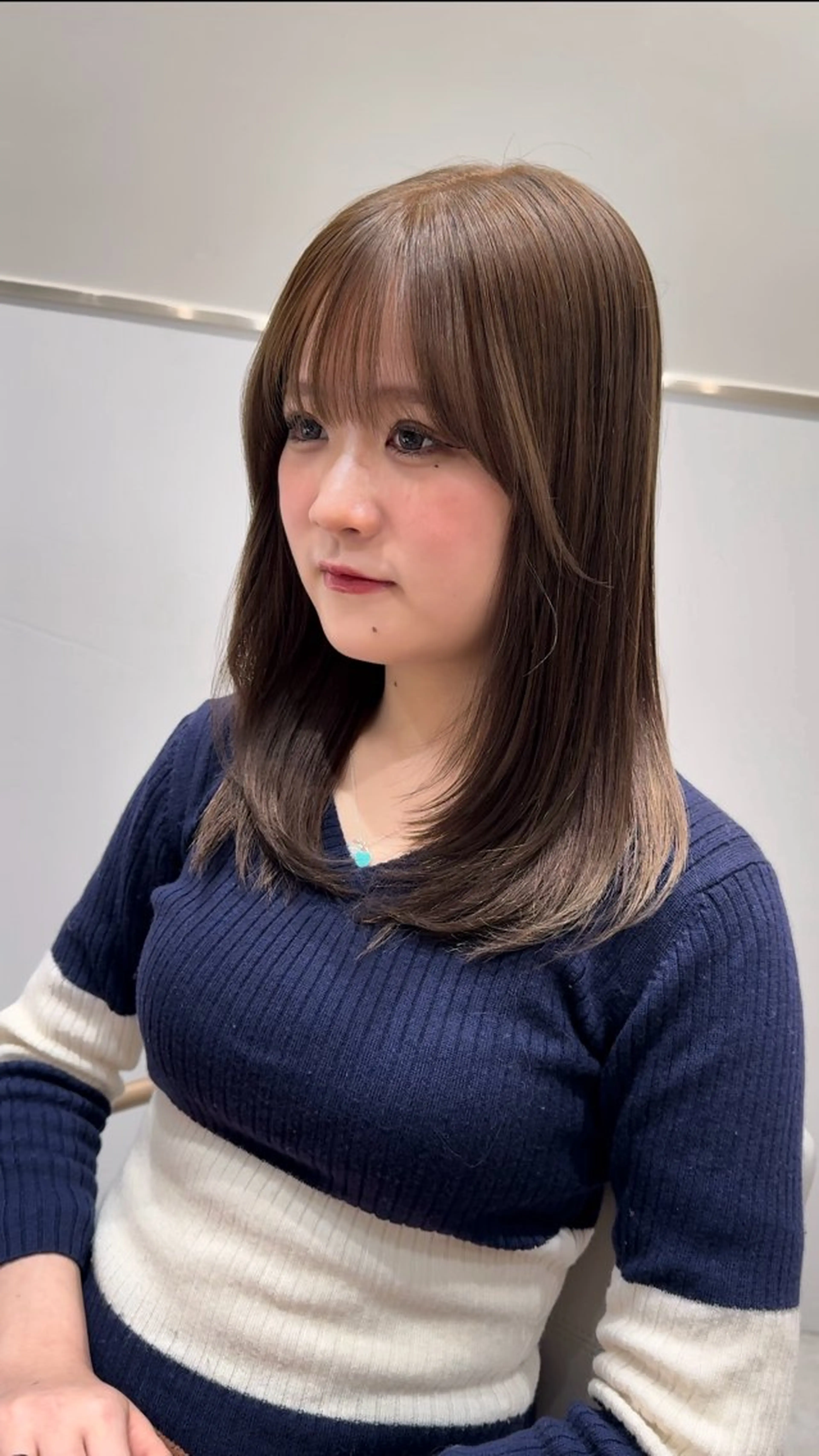 セミロング カラー くびれショート/パー マ/🐬永井瑠栞🐬のヘアスタイル