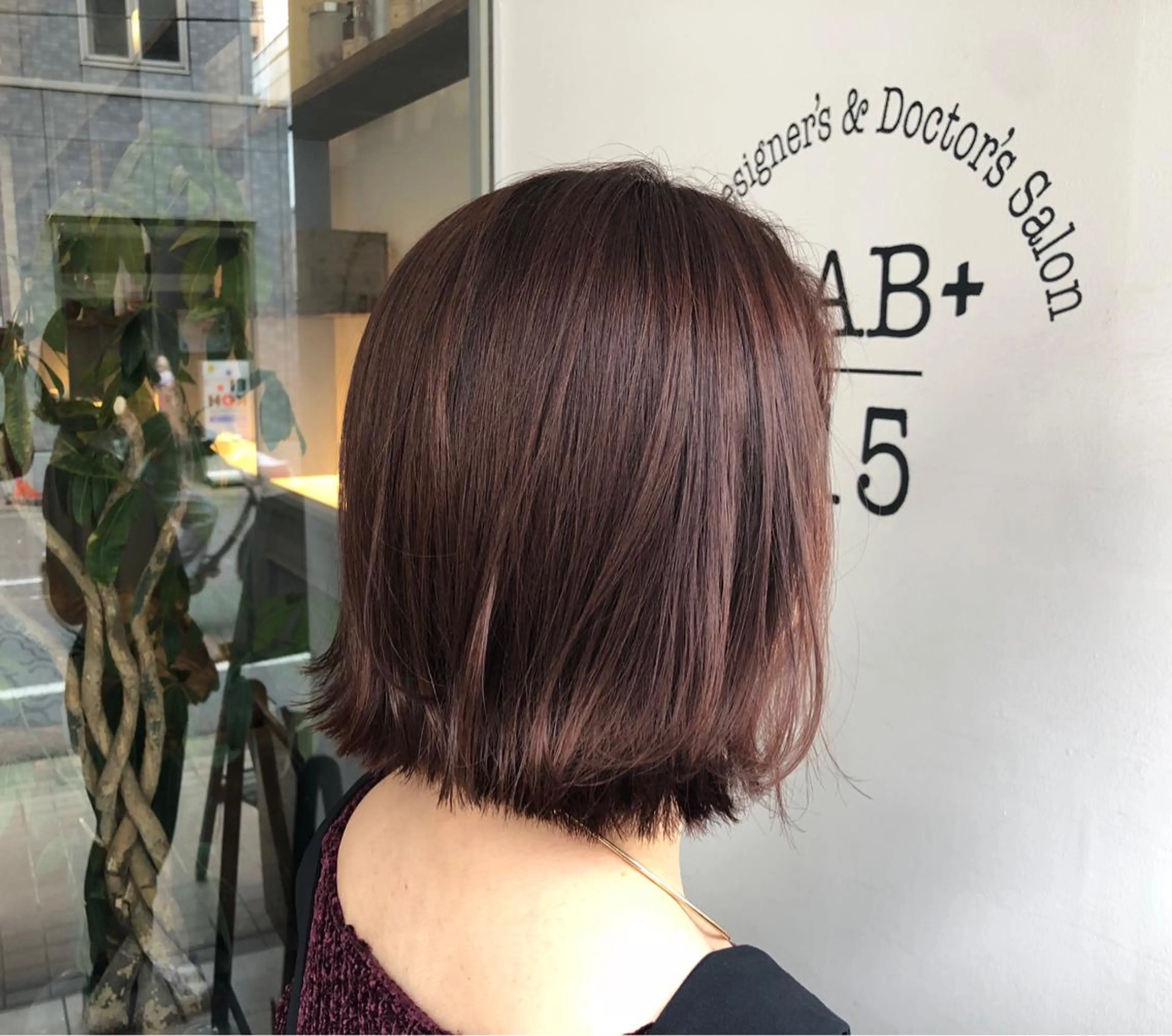 ショート カラー ルビー あらい なつみのヘアスタイル