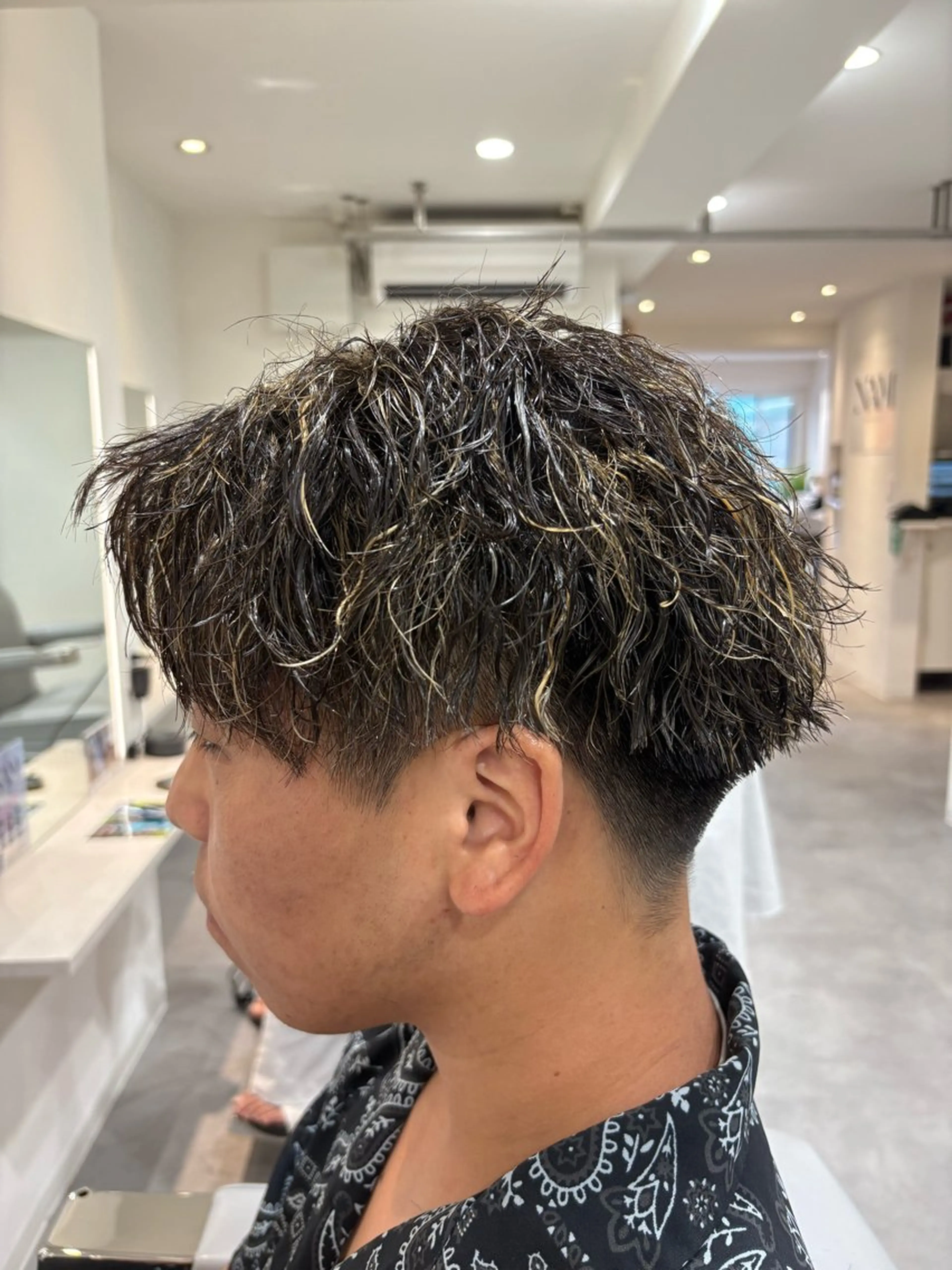 カラー パーマ メッシュ 深澤 知樹のヘアスタイル
