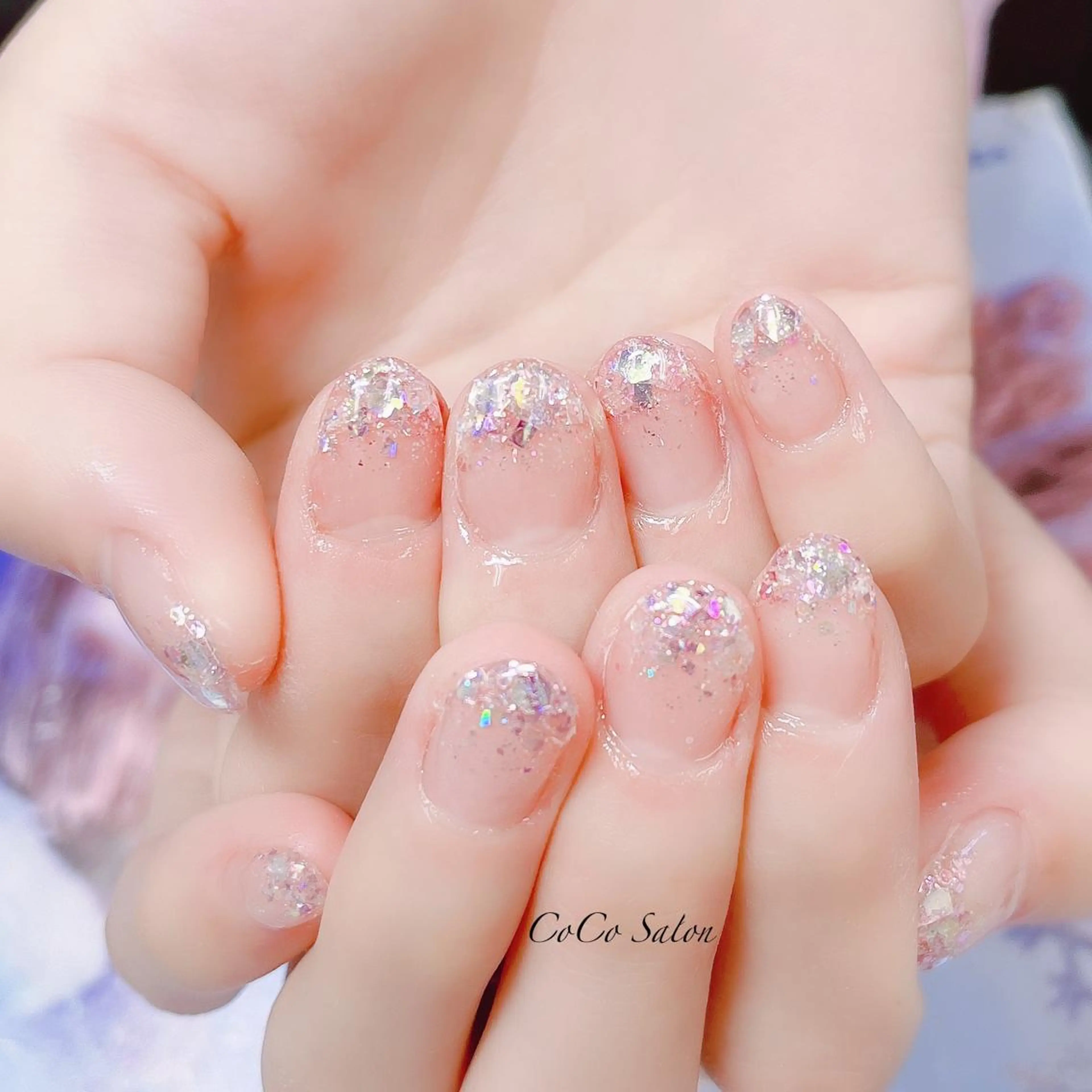 ネイル 長さ出し ジェルネイル グラデーション ホログラムネイル キラキラネイル ハンドネイル CoCoSalon ネイル/まつ毛予約のネイルデザイン