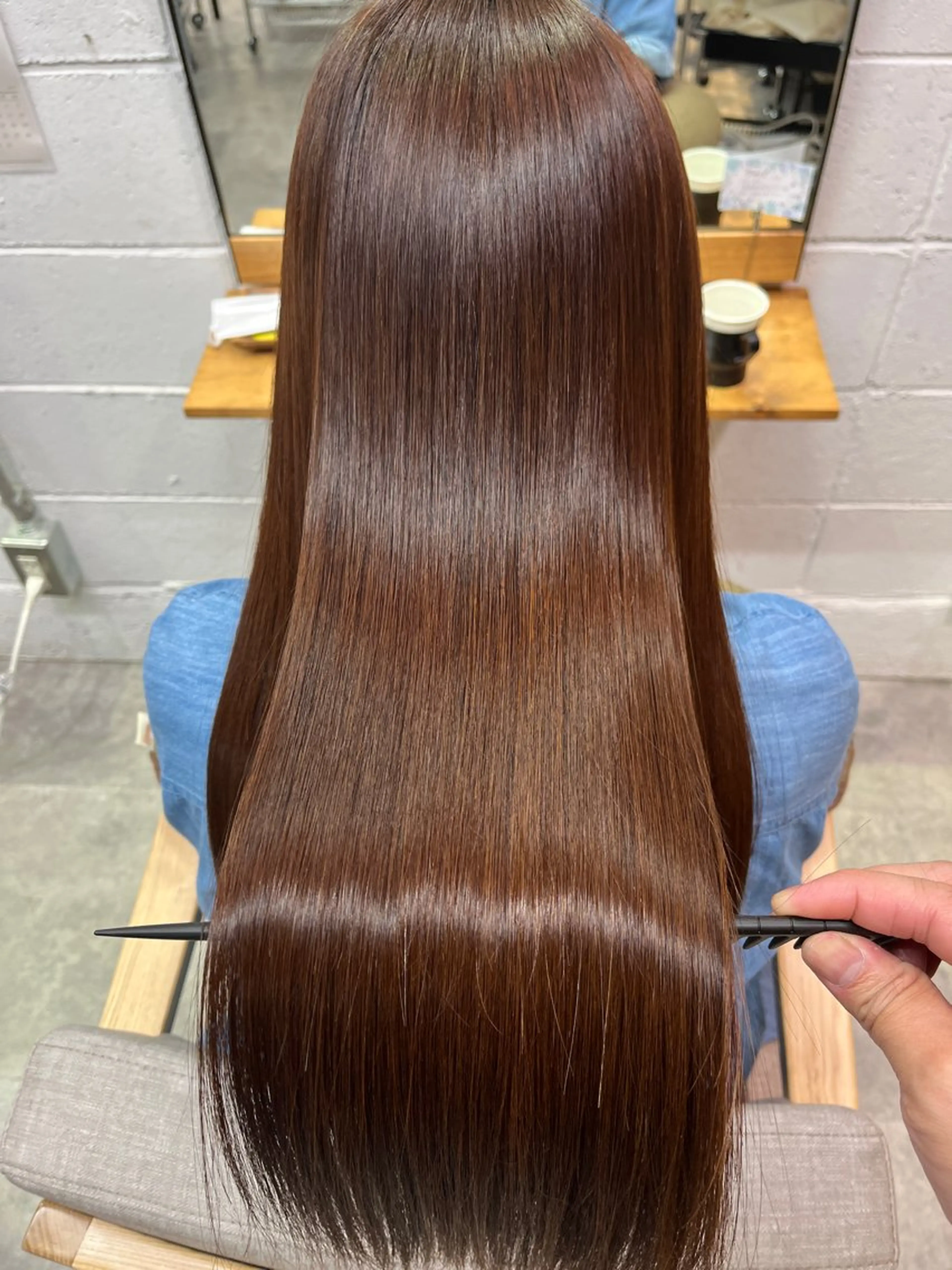 セミロング カラー 見奈美 凜のヘアスタイル