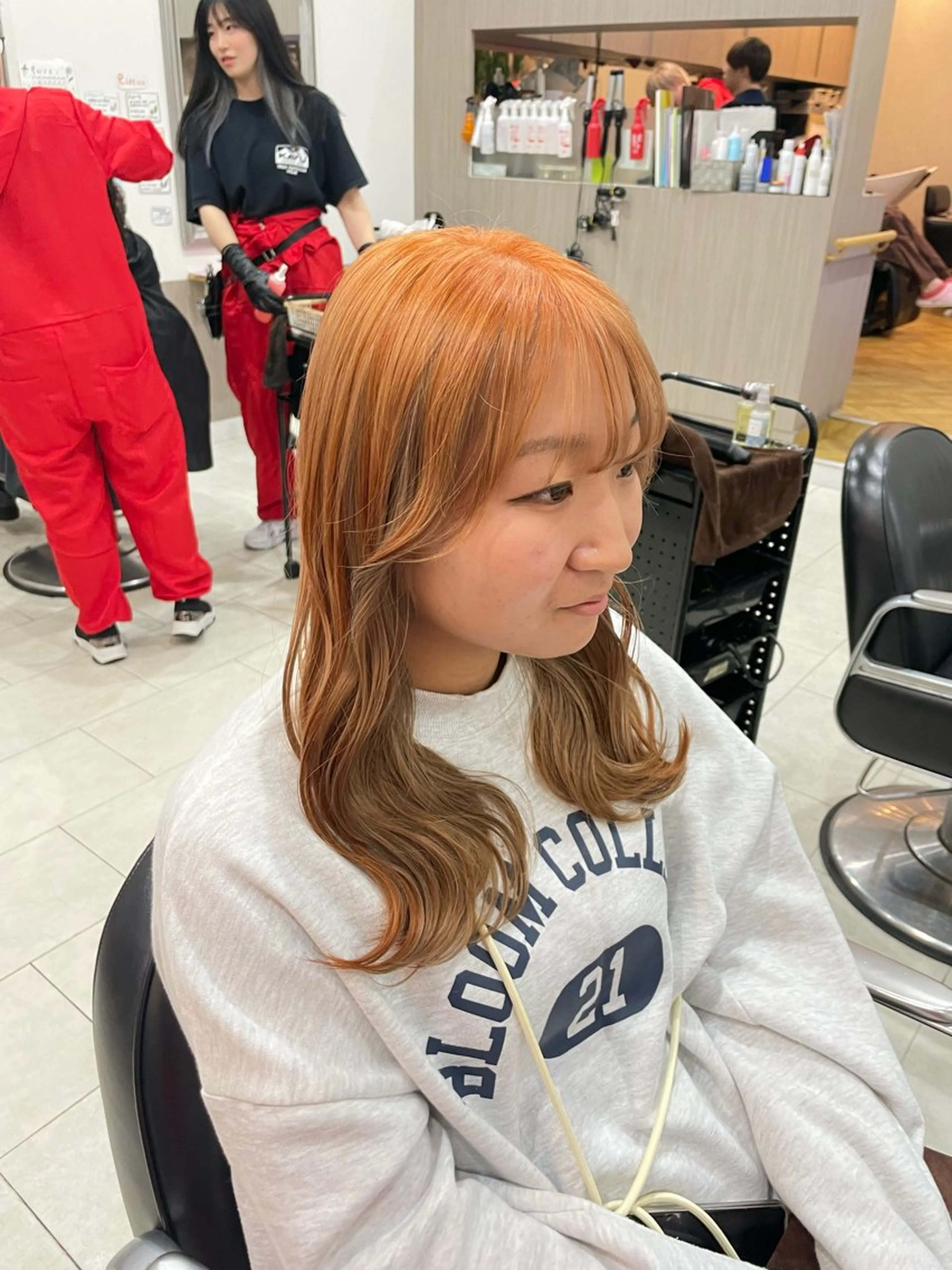 ミディアム カラー ヘアカラー SINCE【シンス】所属・Hika.ハイトーン 髪質改善🩵ᩚ🫧のヘアスタイル