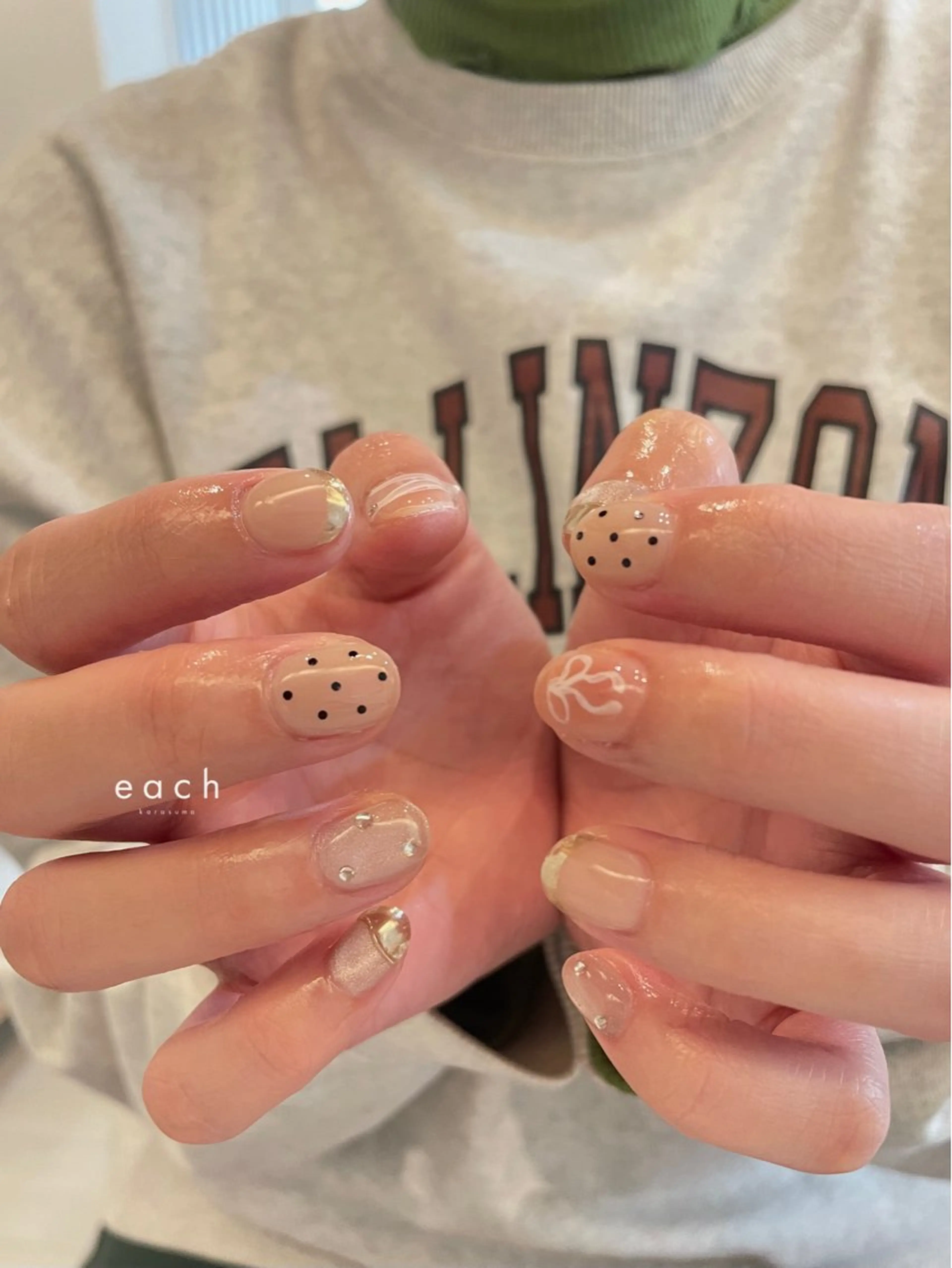ネイル ハンドネイル each lucaのネイルデザイン